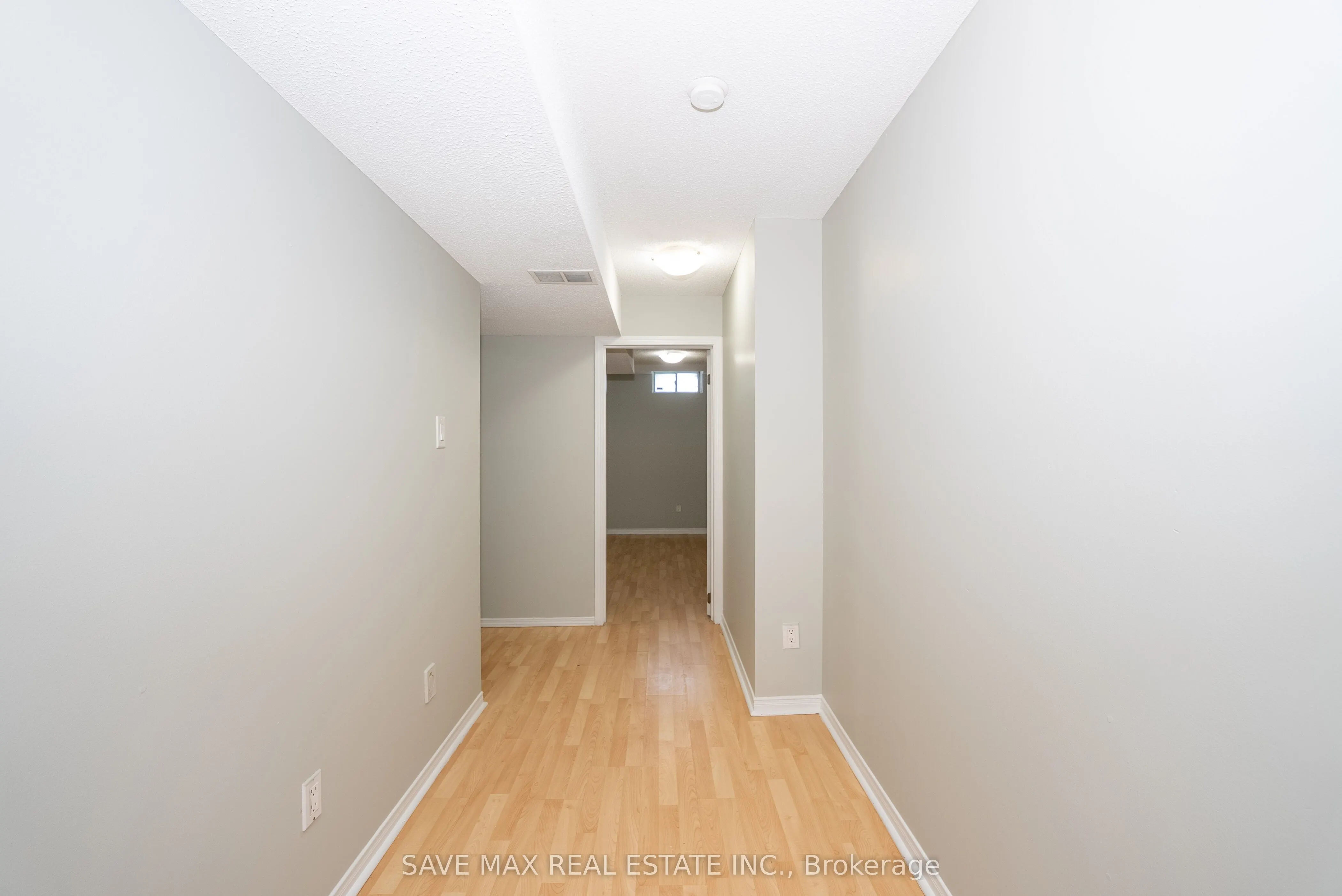33 Heathwood Drive