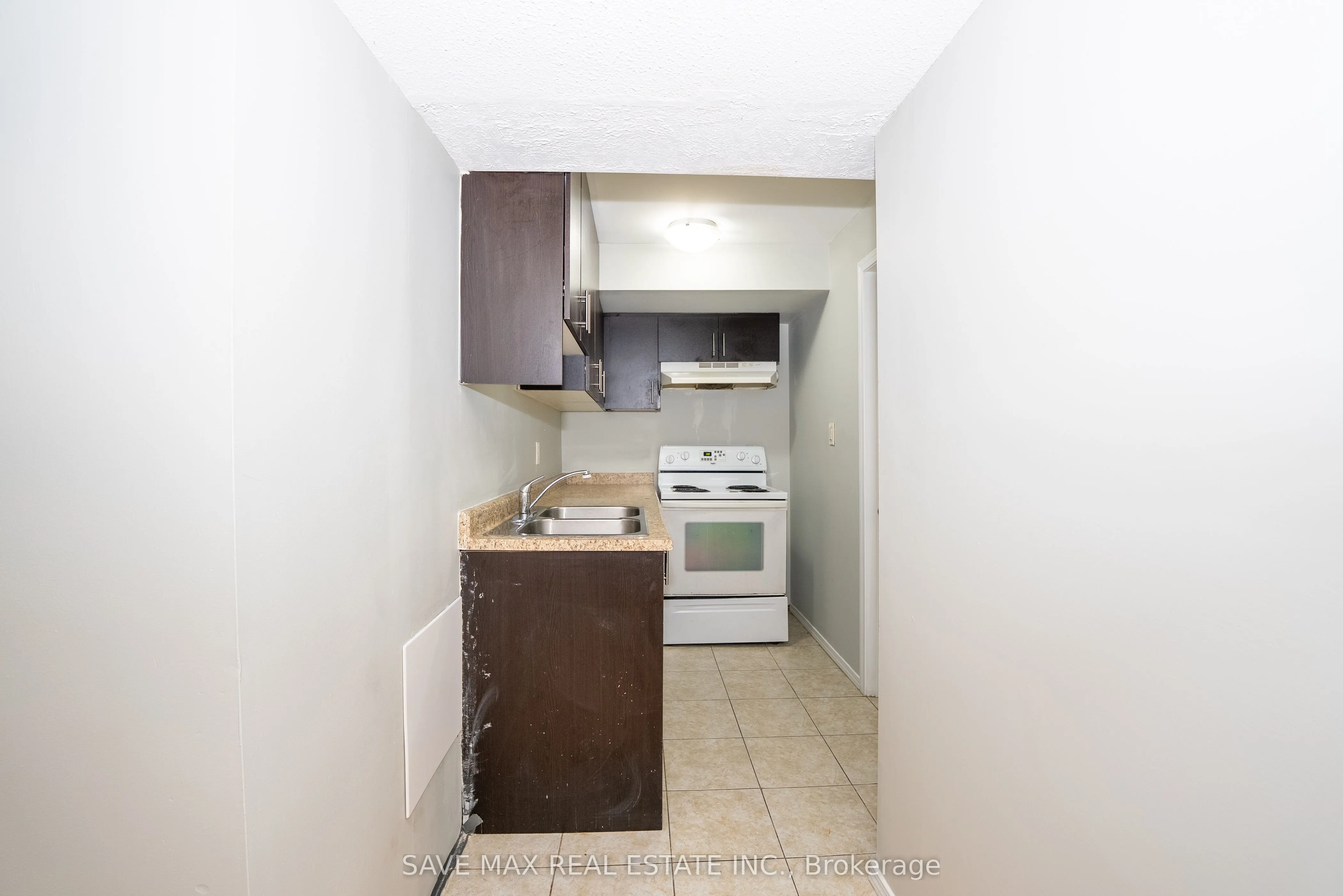 33 Heathwood Drive