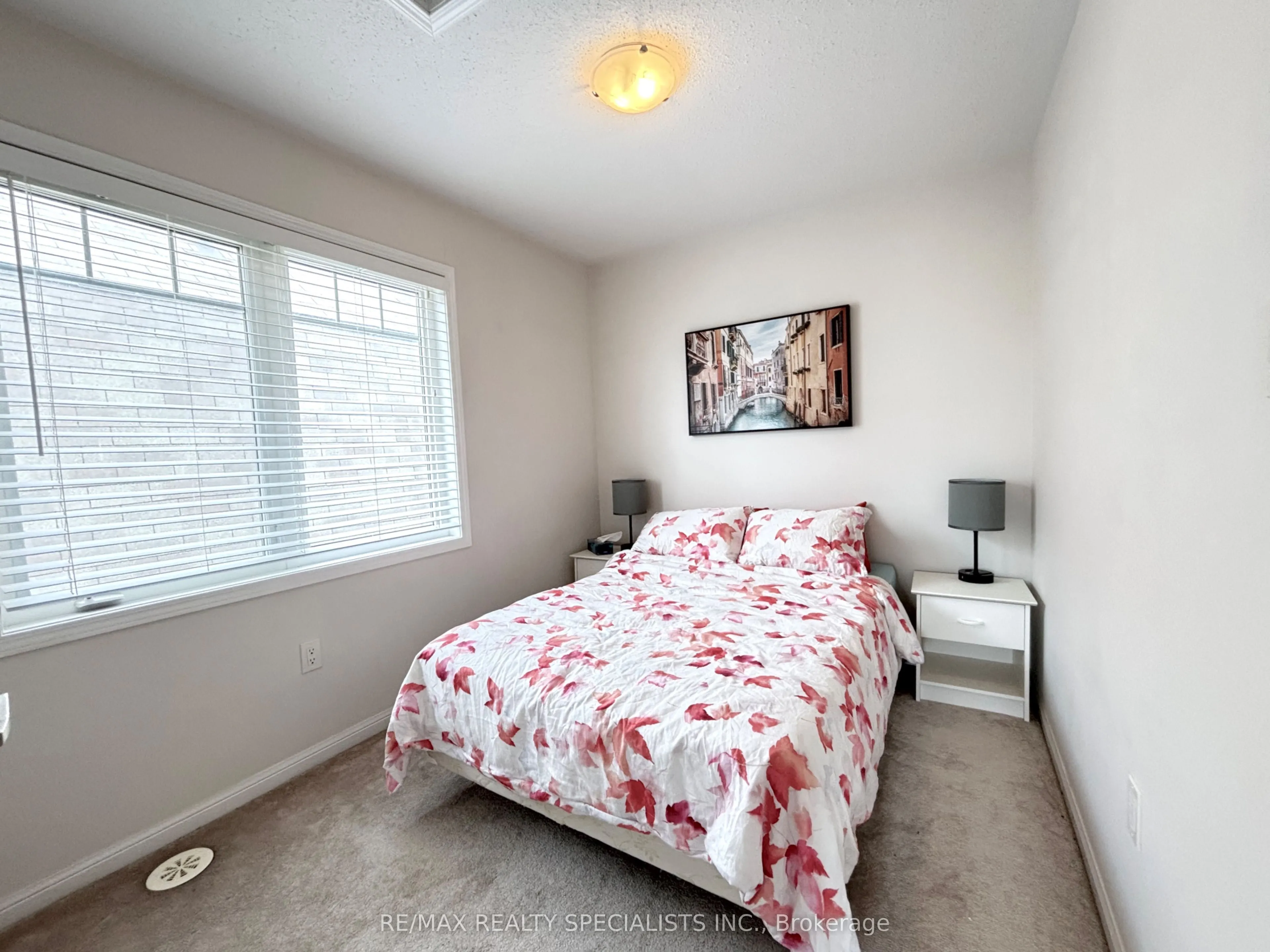 230 Mortimer Crescent