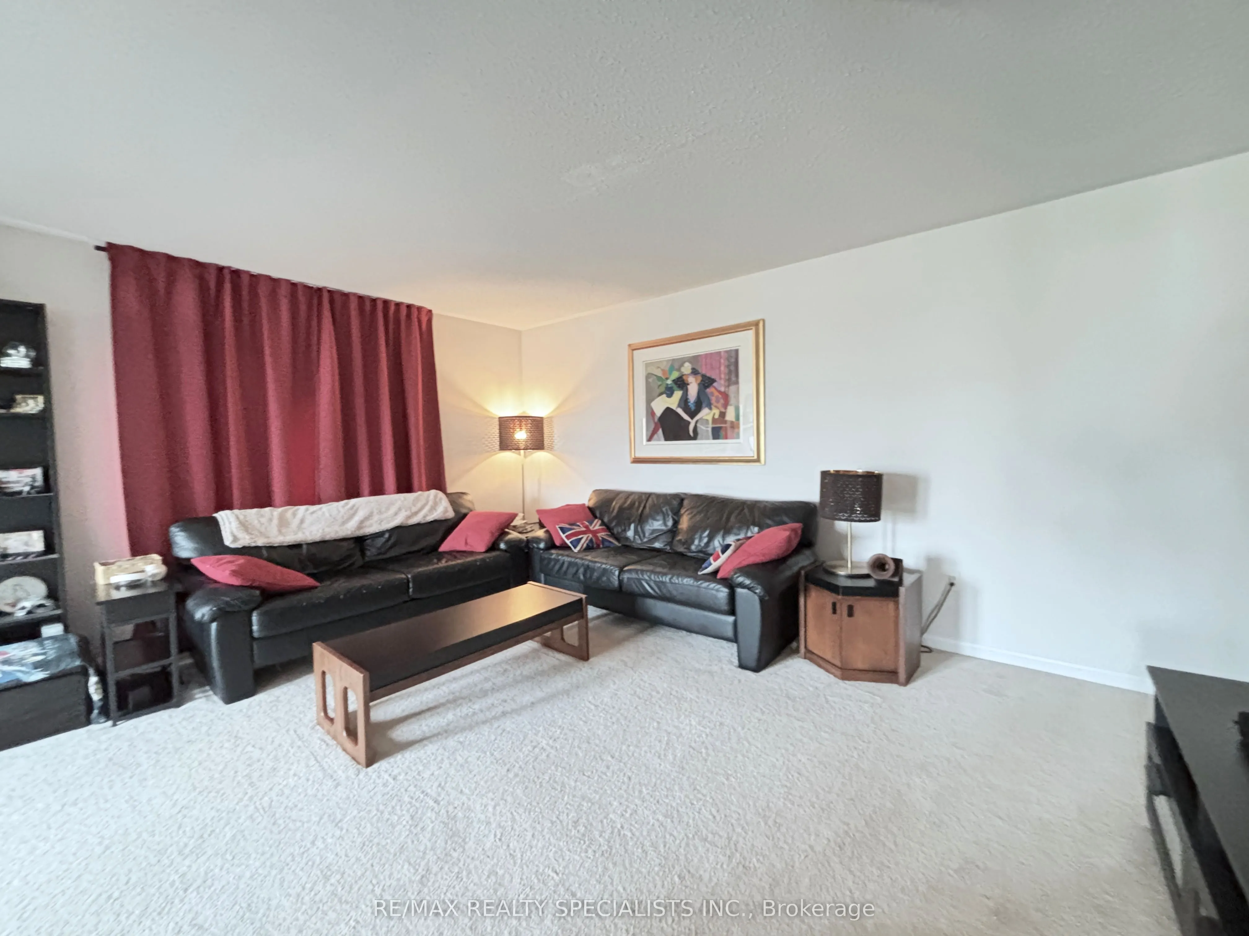 230 Mortimer Crescent