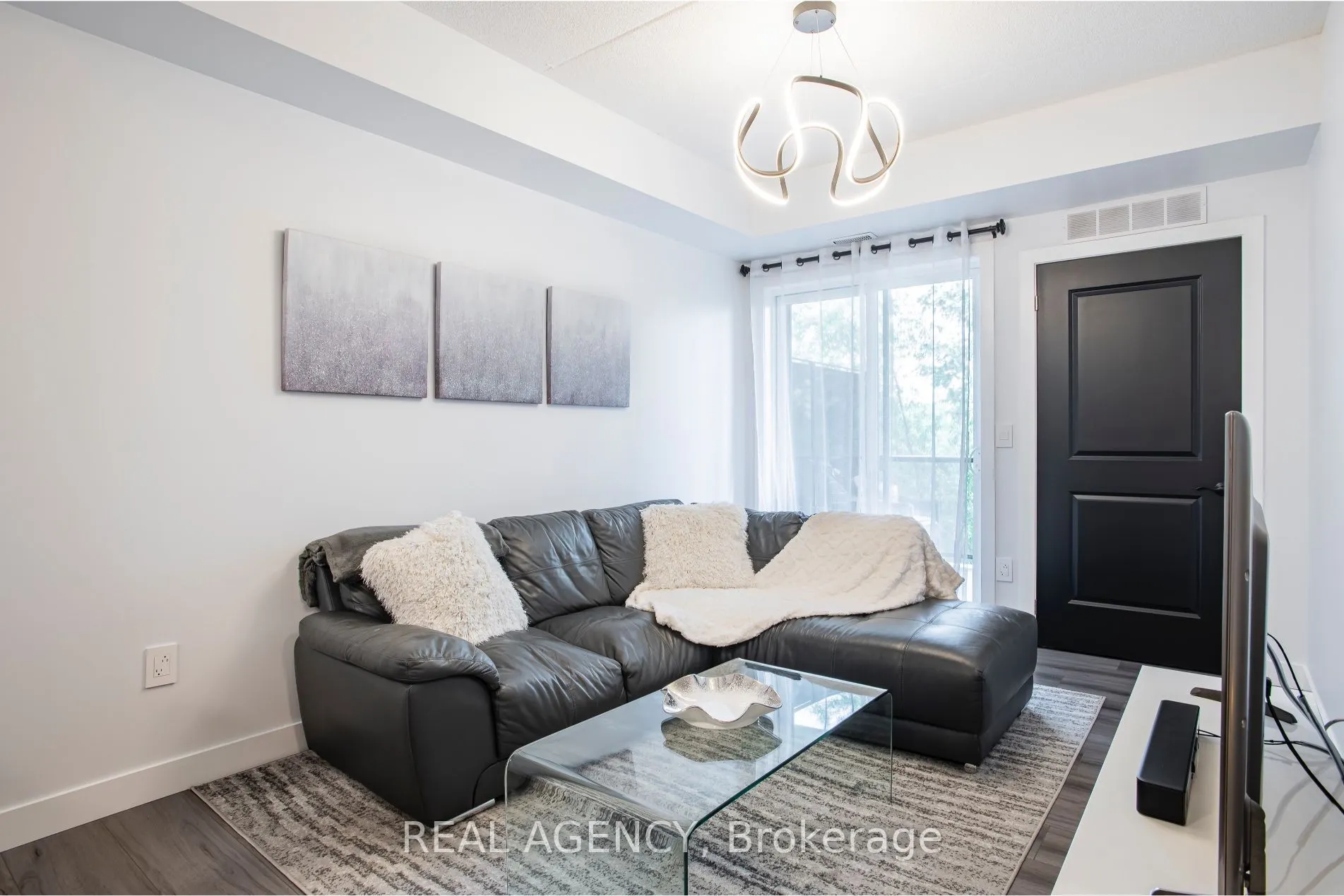 630 Sauve Street, #120
