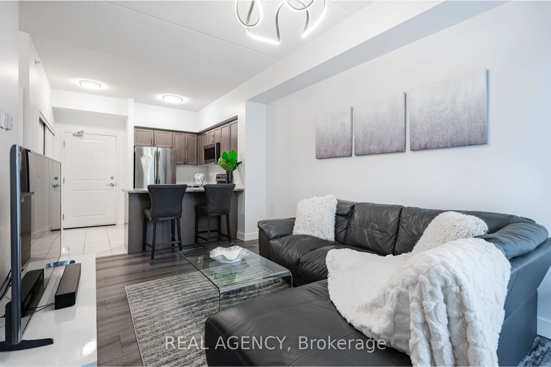 630 Sauve Street, #120