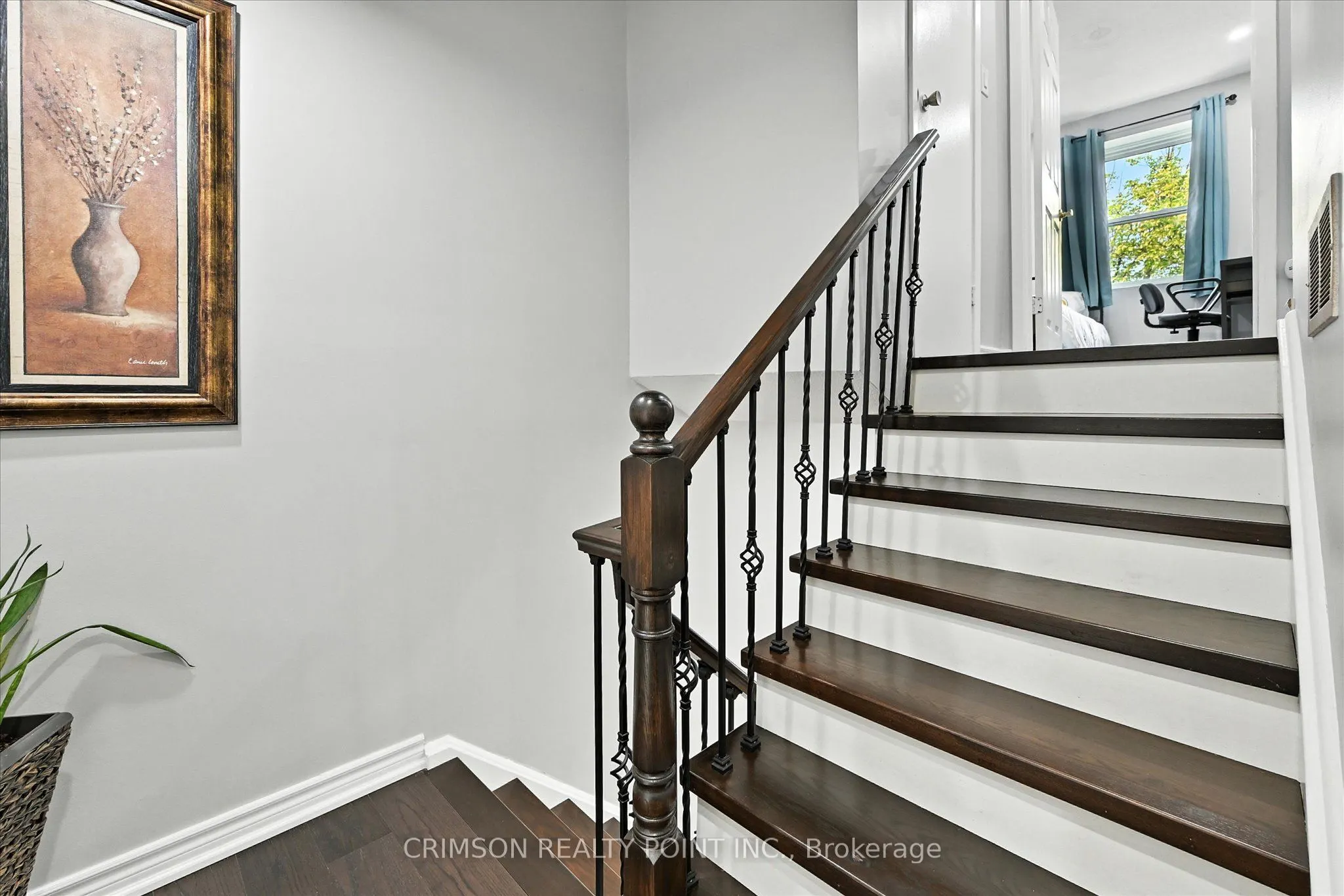 235 Bronte Street S, #37