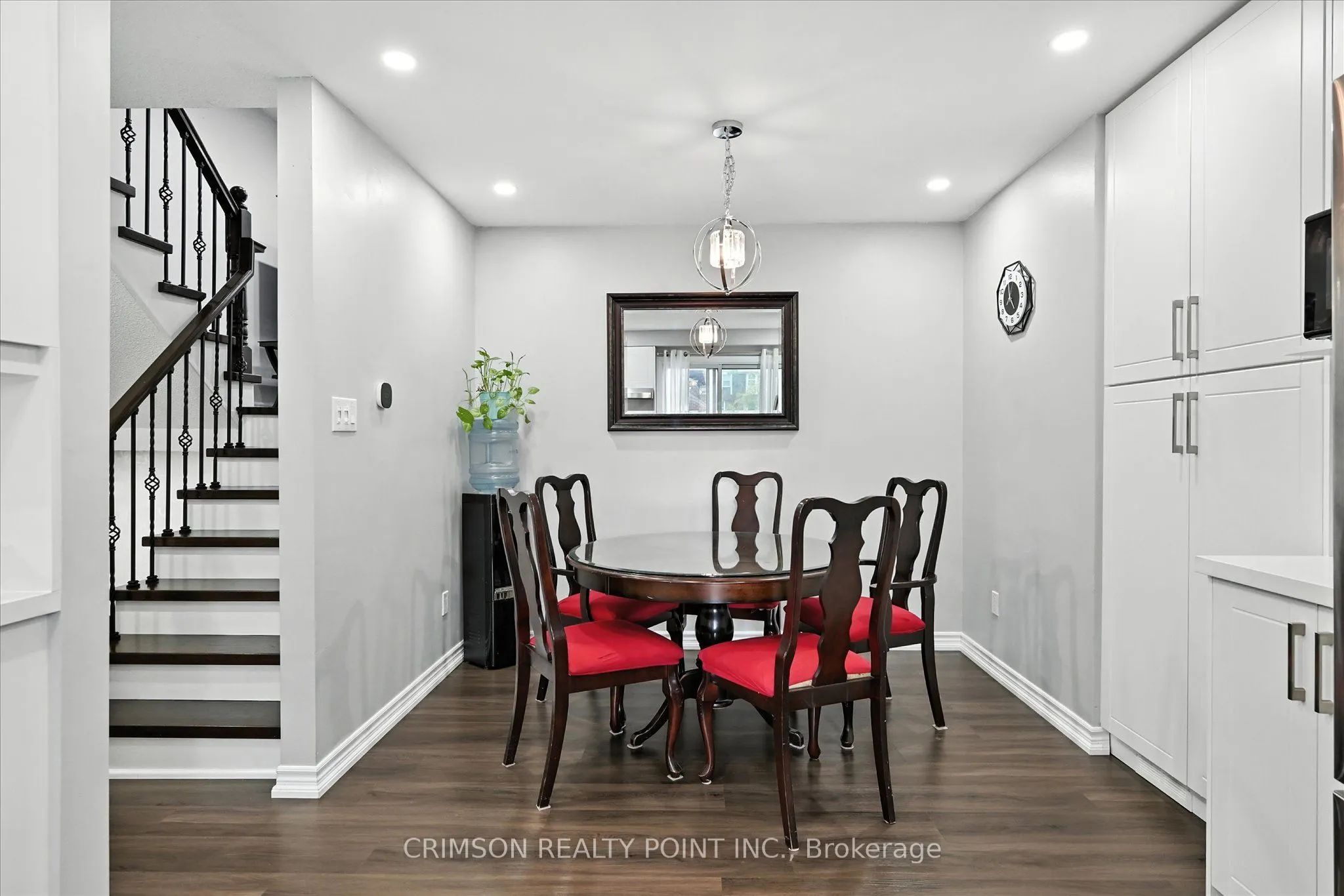 235 Bronte Street S, #37