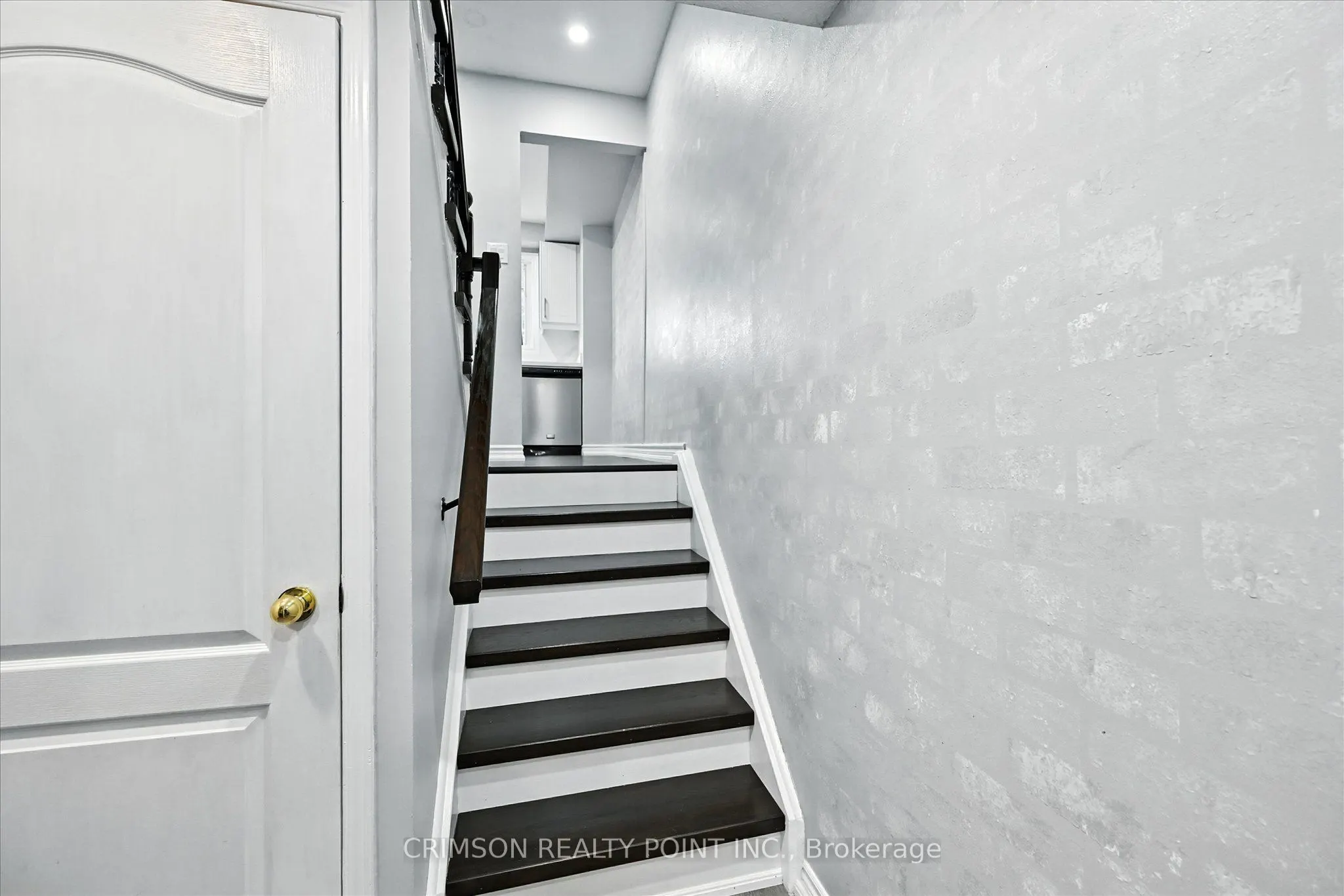 235 Bronte Street S, #37