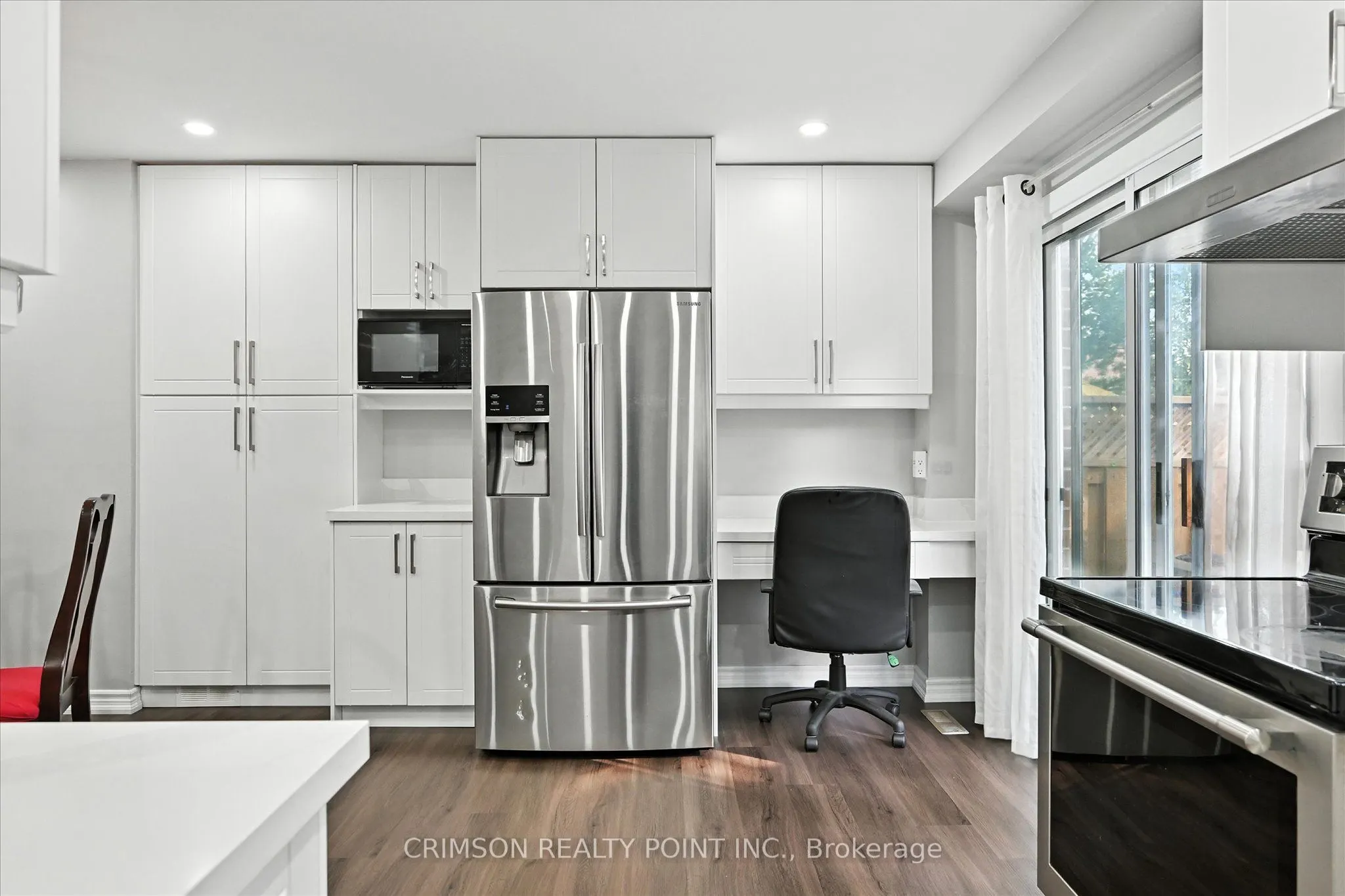 235 Bronte Street S, #37