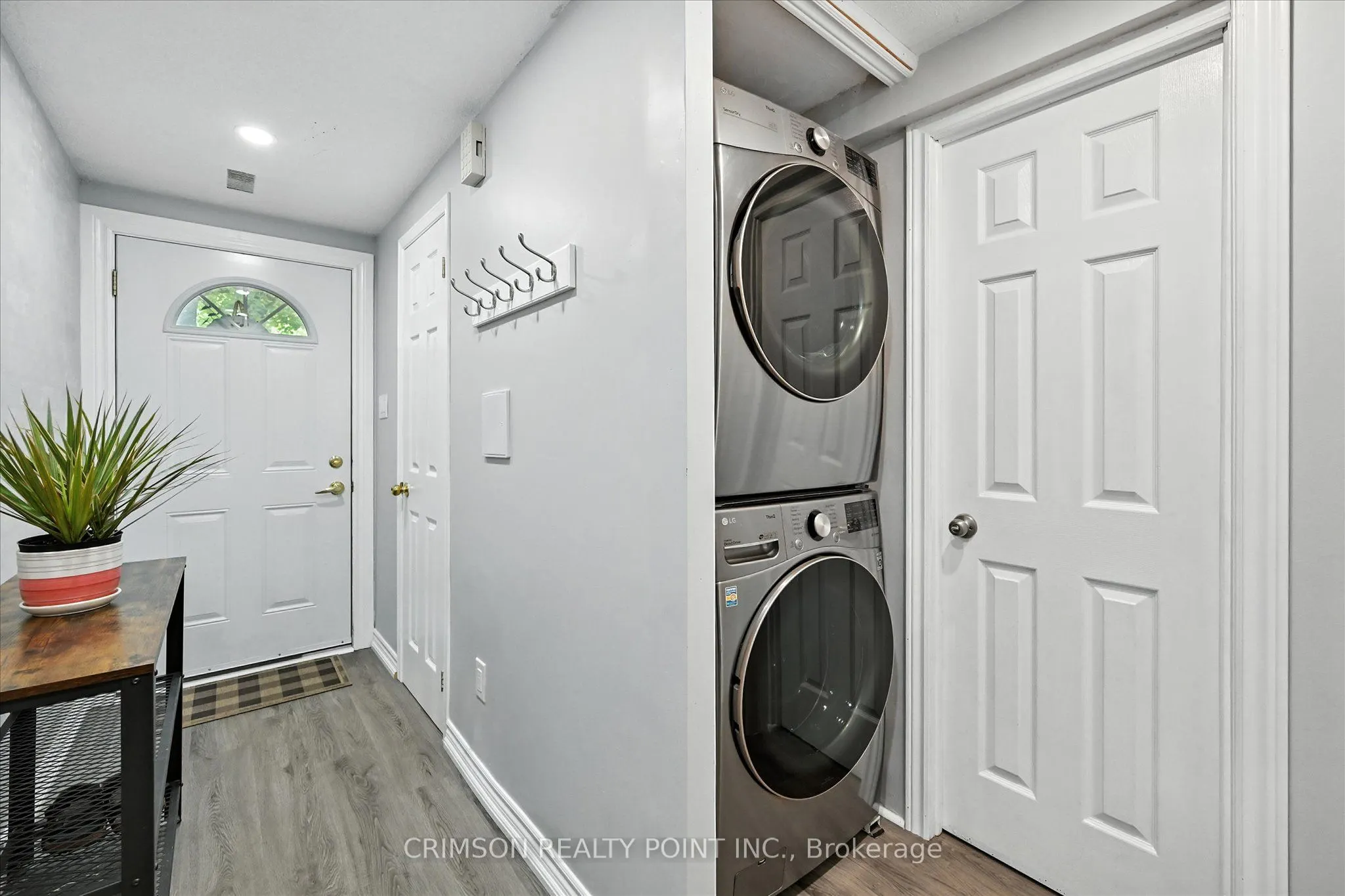 235 Bronte Street S, #37