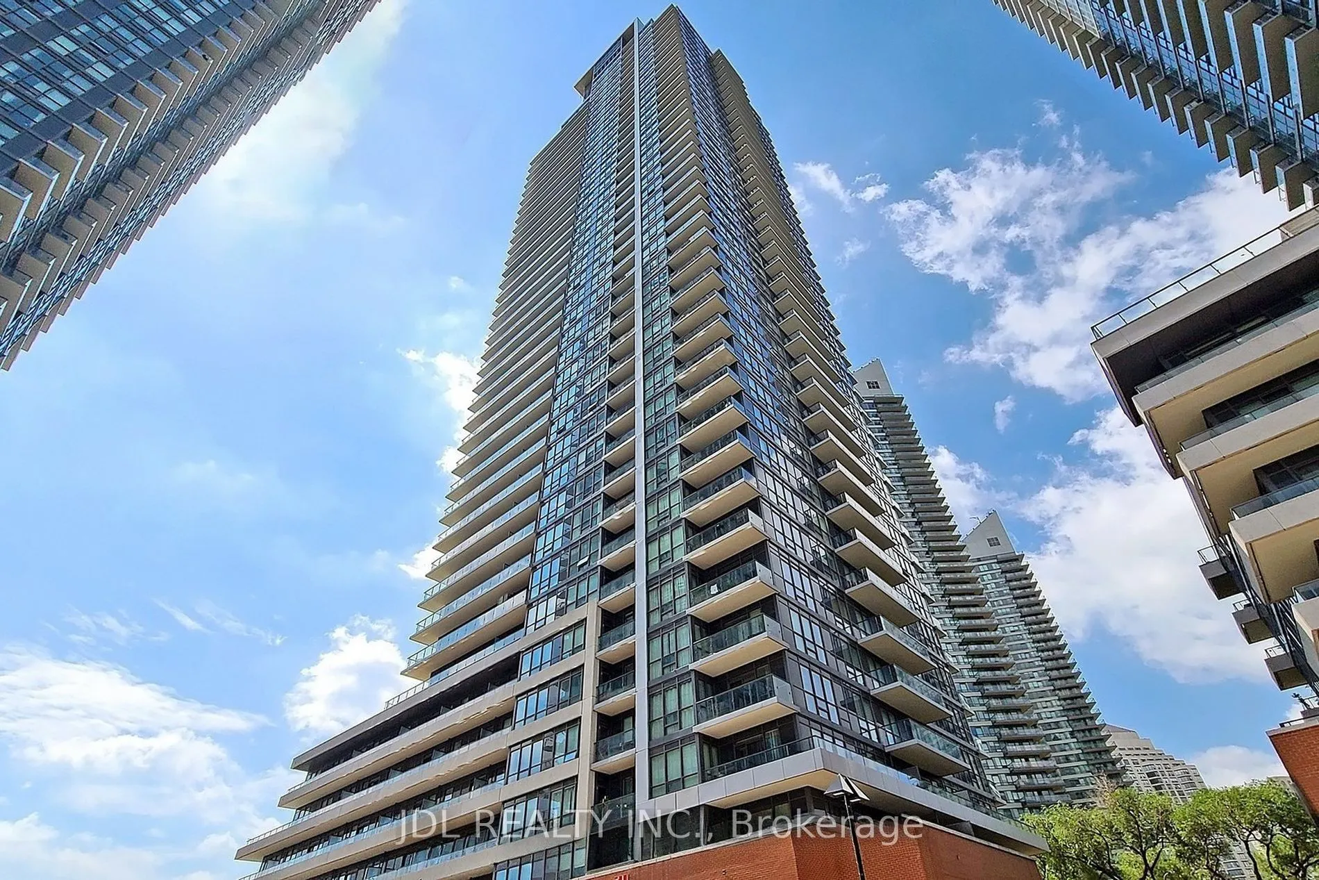 2212 Lakeshore Boulevard W, #3206