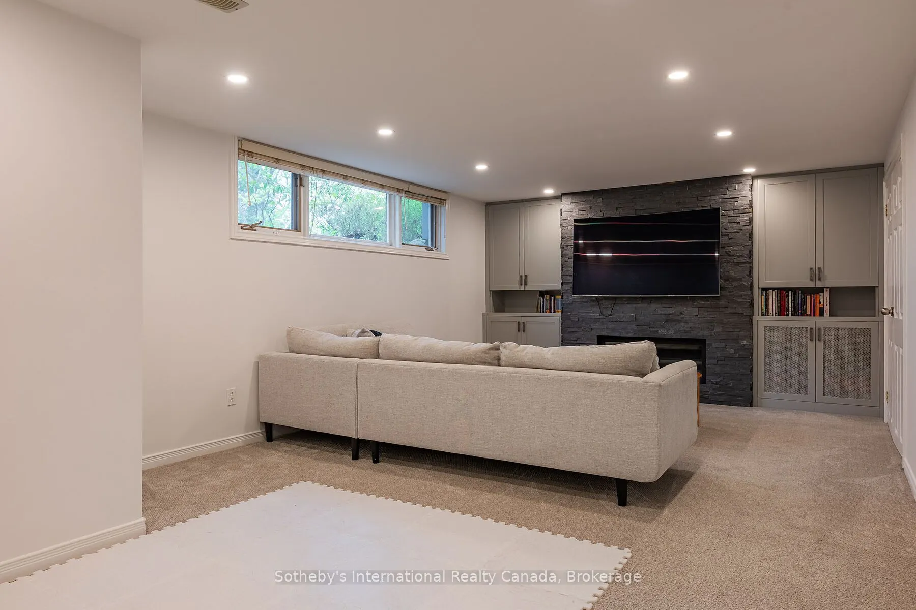 130 Blyth Crescent