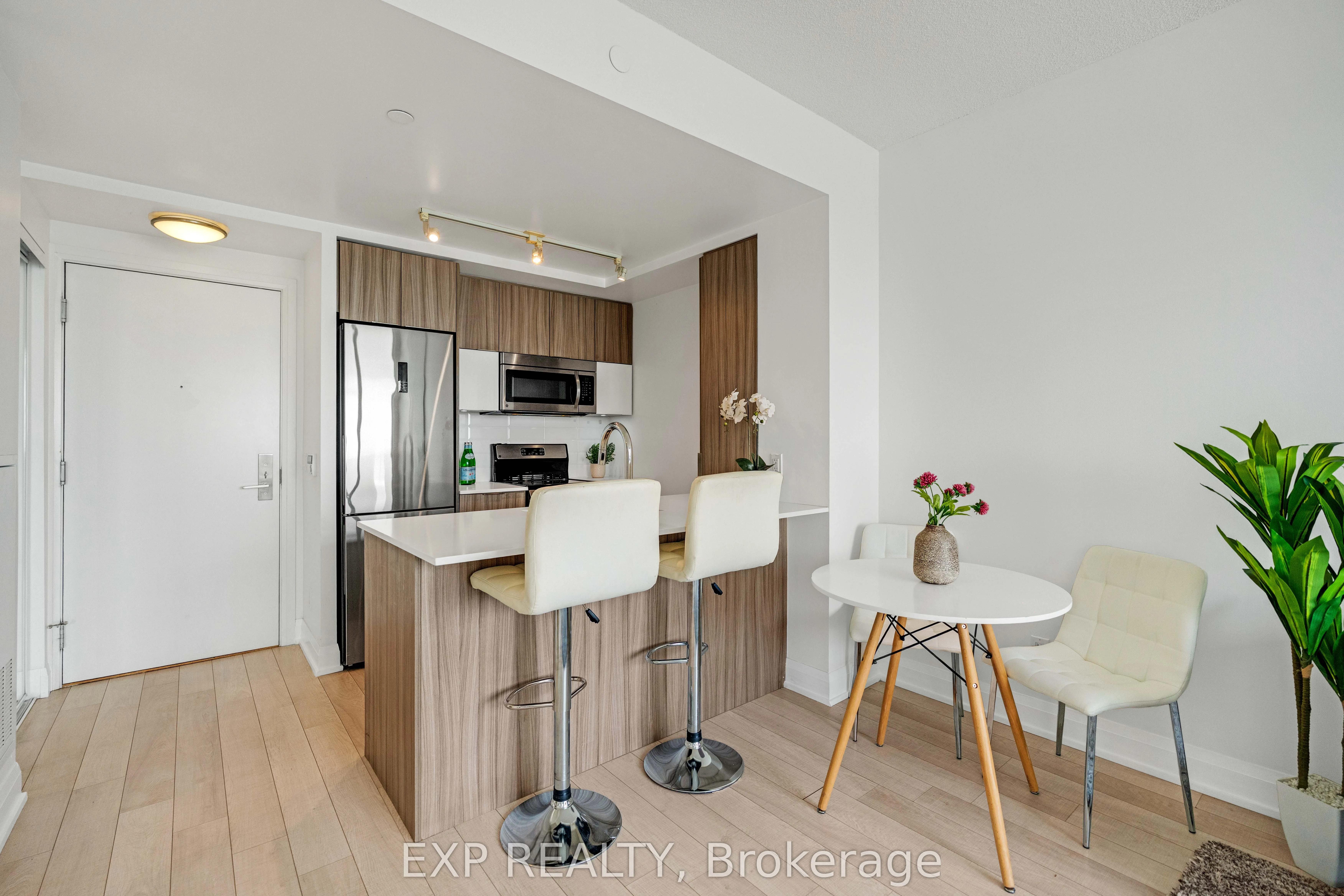 56 Annie Craig Drive, #4506