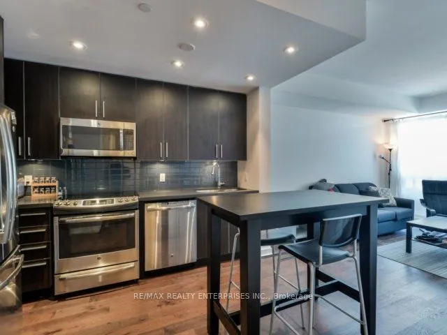 2212 Lake Shore Boulevard W, #Lph06