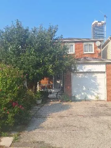 676 Galloway Crescent