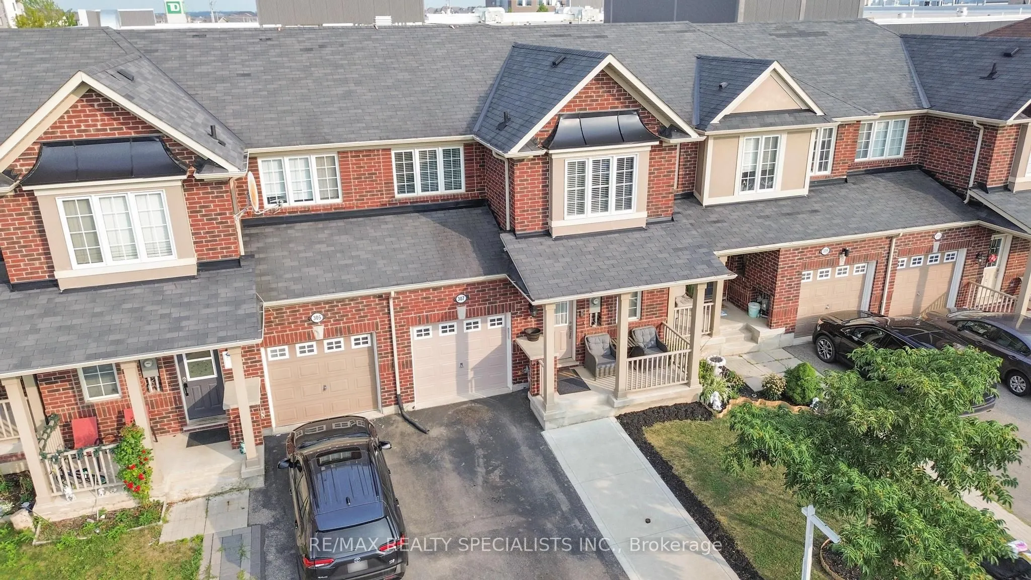 307 Chuchmach Close