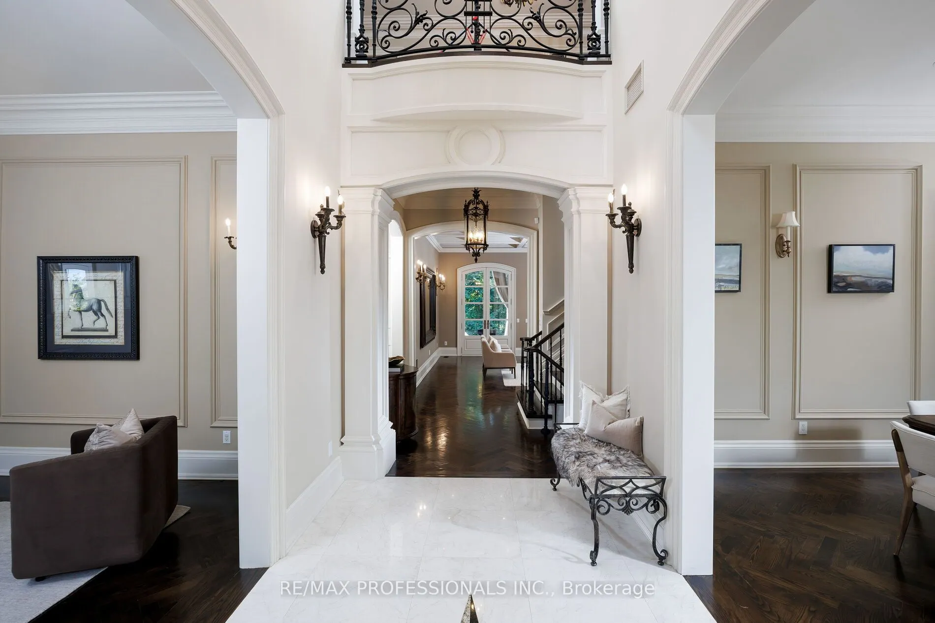 56 Ravenscrest Drive
