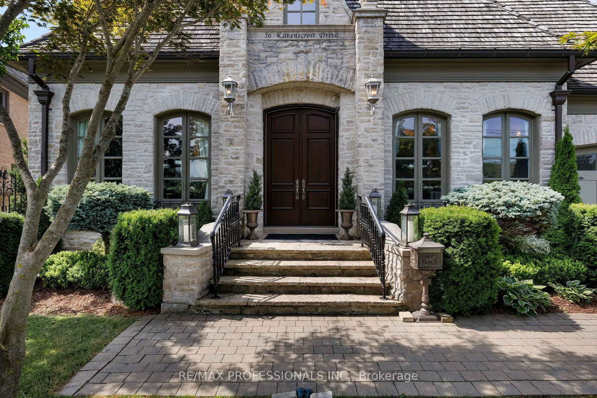56 Ravenscrest Drive