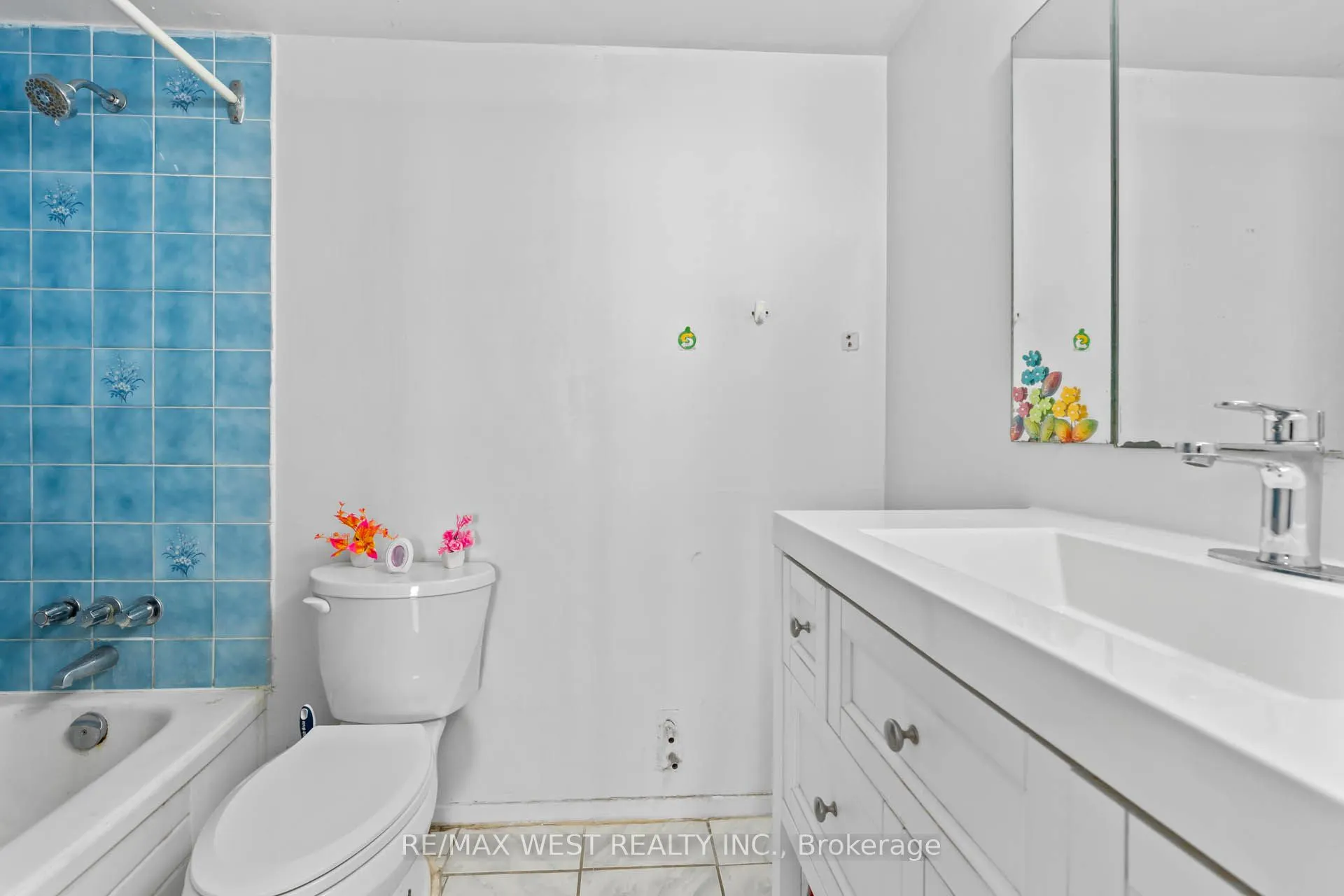 380 Dixon Road, #605