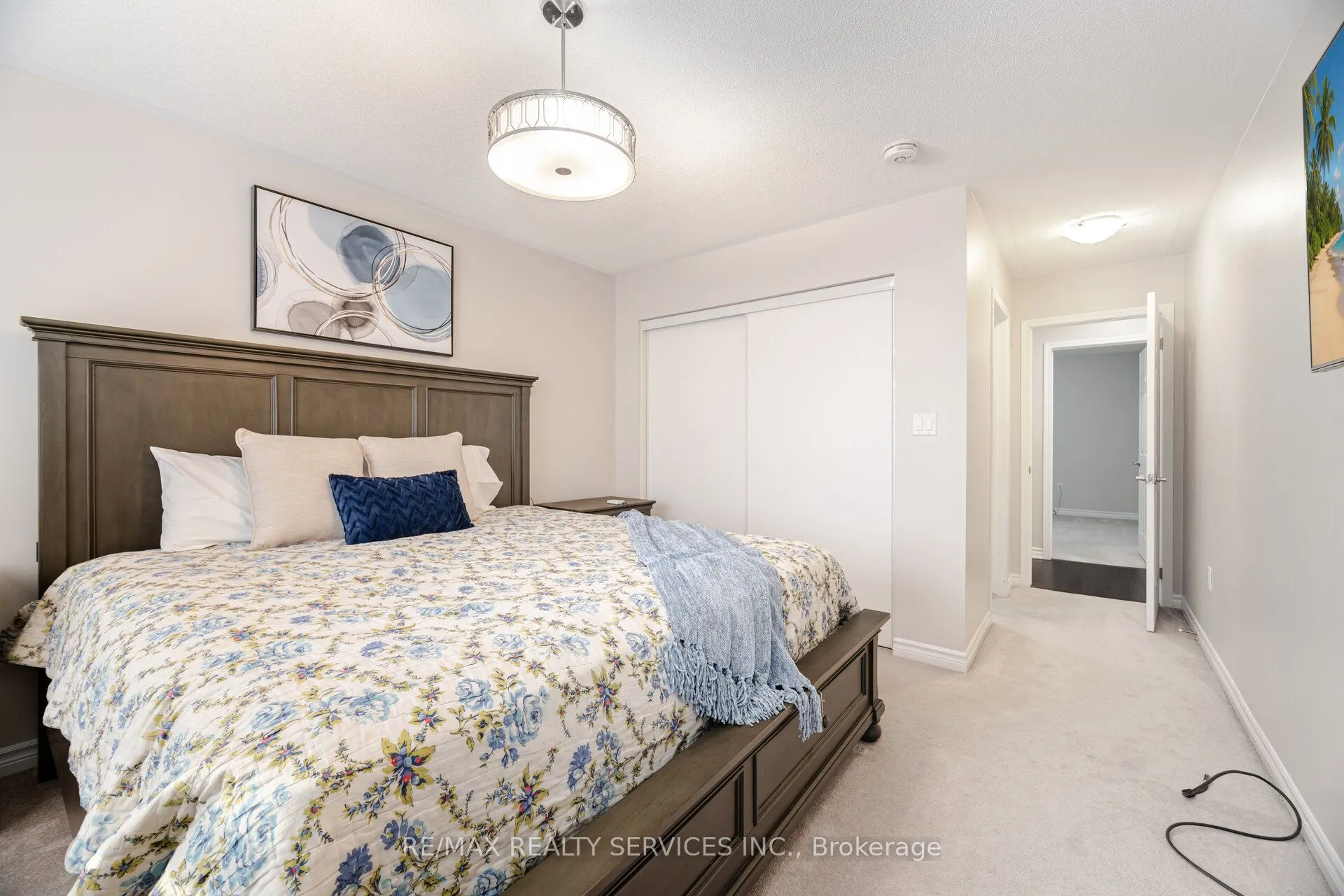 43 Cirrus Crescent
