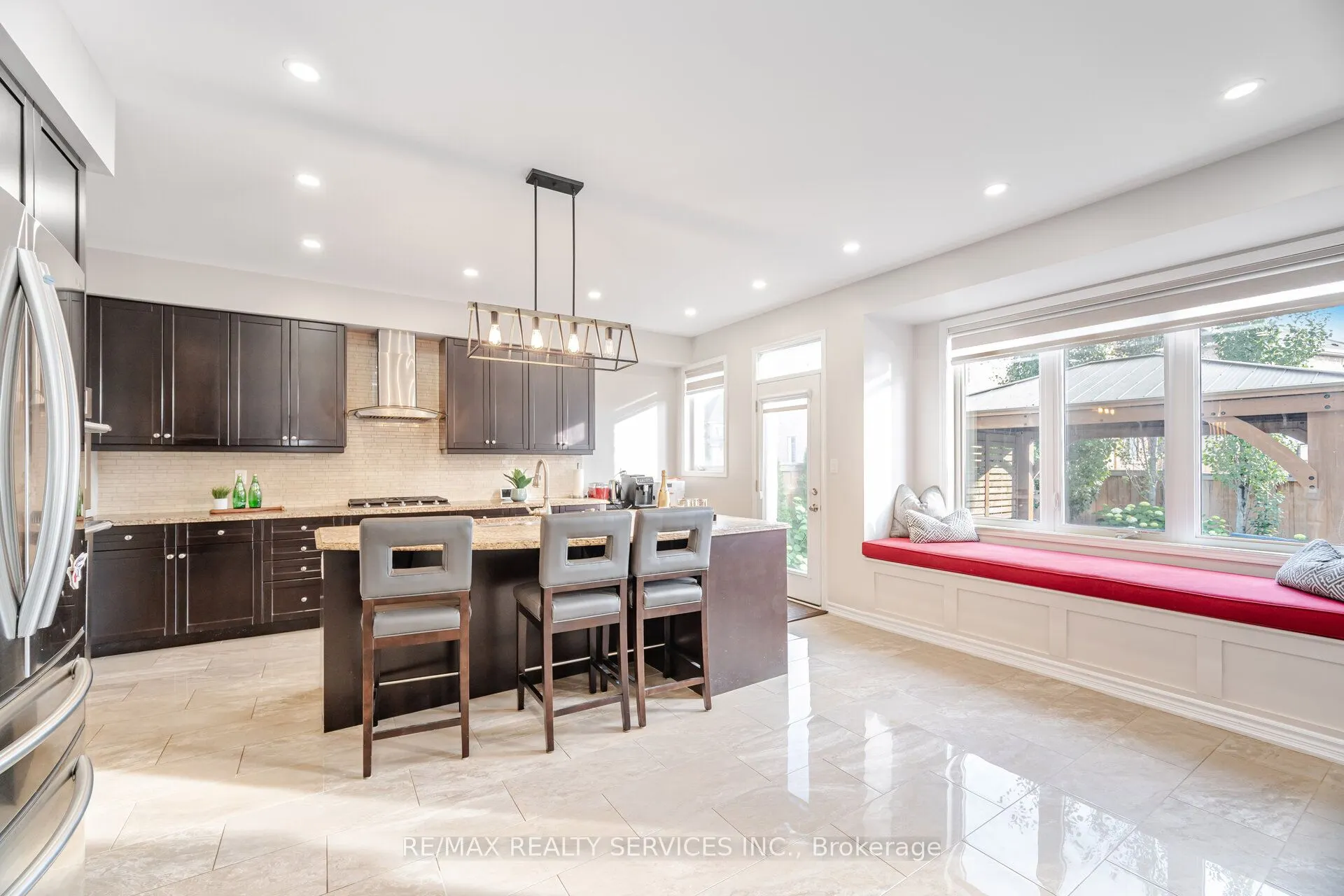 43 Cirrus Crescent