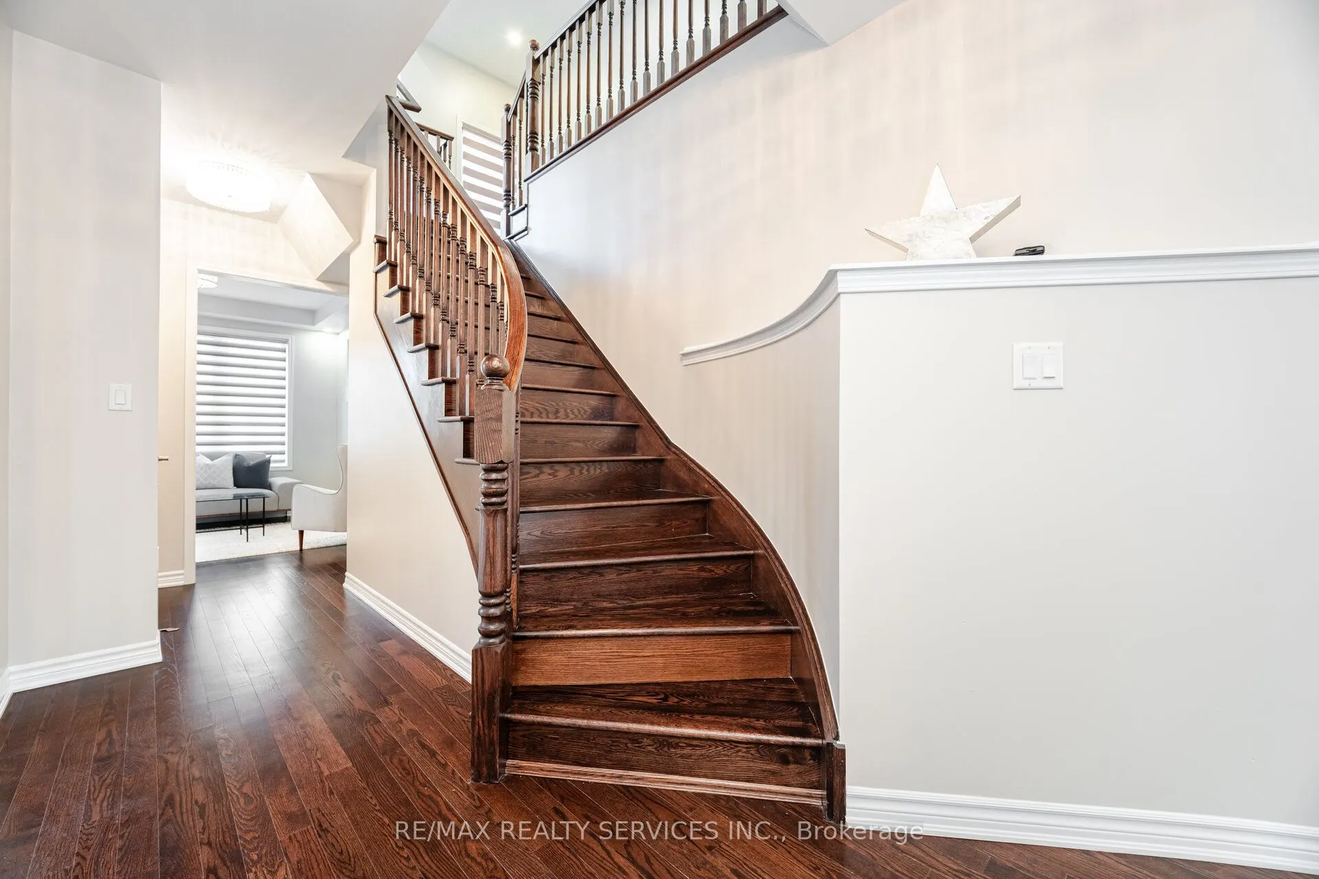 43 Cirrus Crescent
