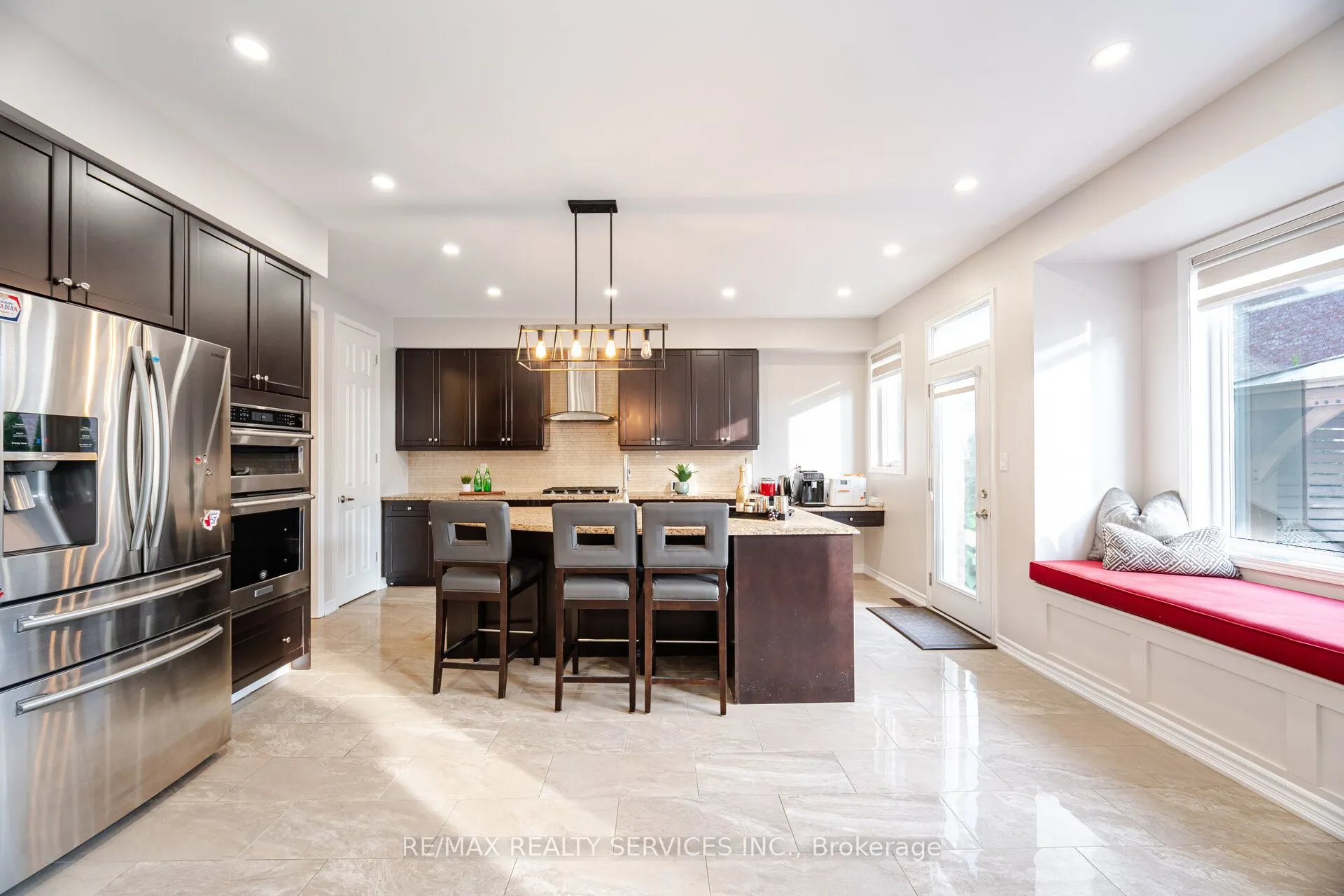 43 Cirrus Crescent