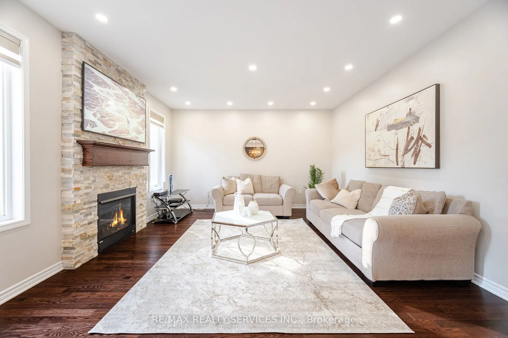 43 Cirrus Crescent