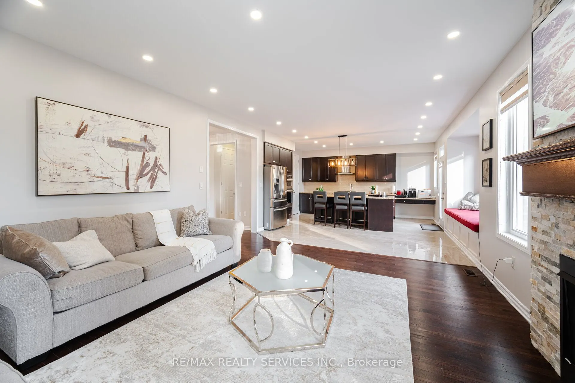 43 Cirrus Crescent