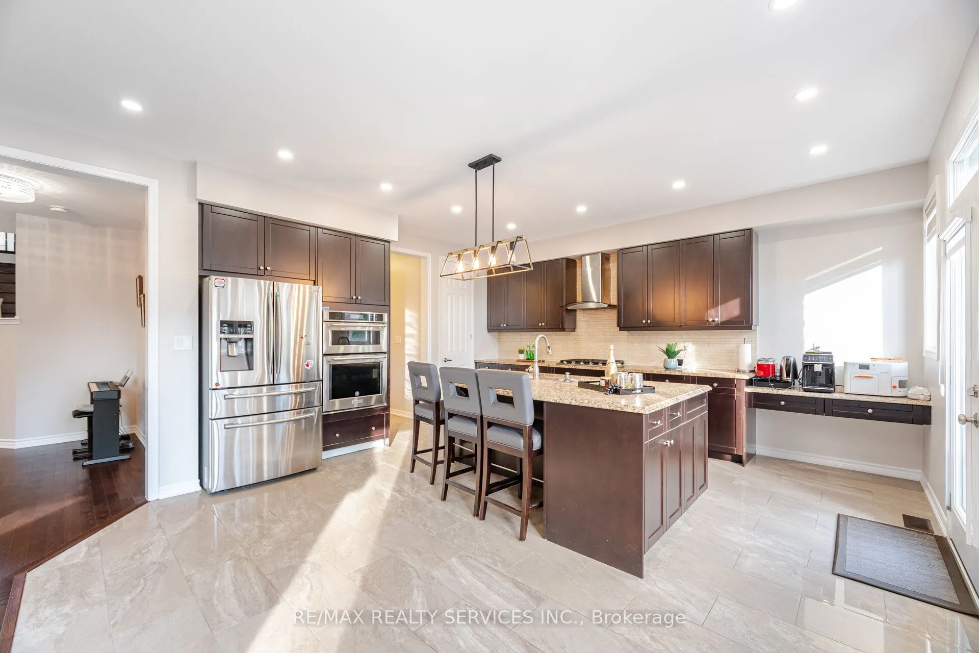 43 Cirrus Crescent