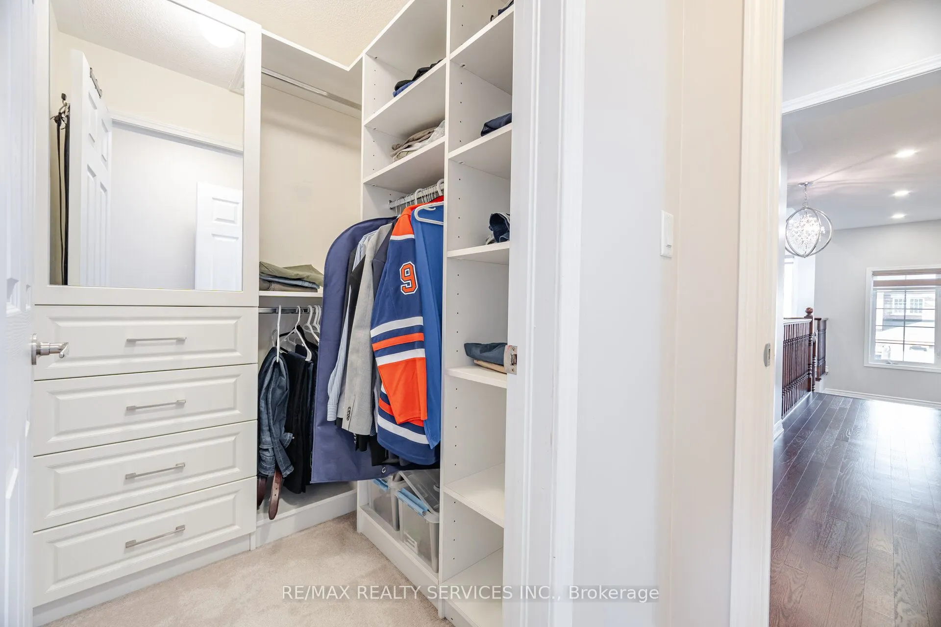 43 Cirrus Crescent