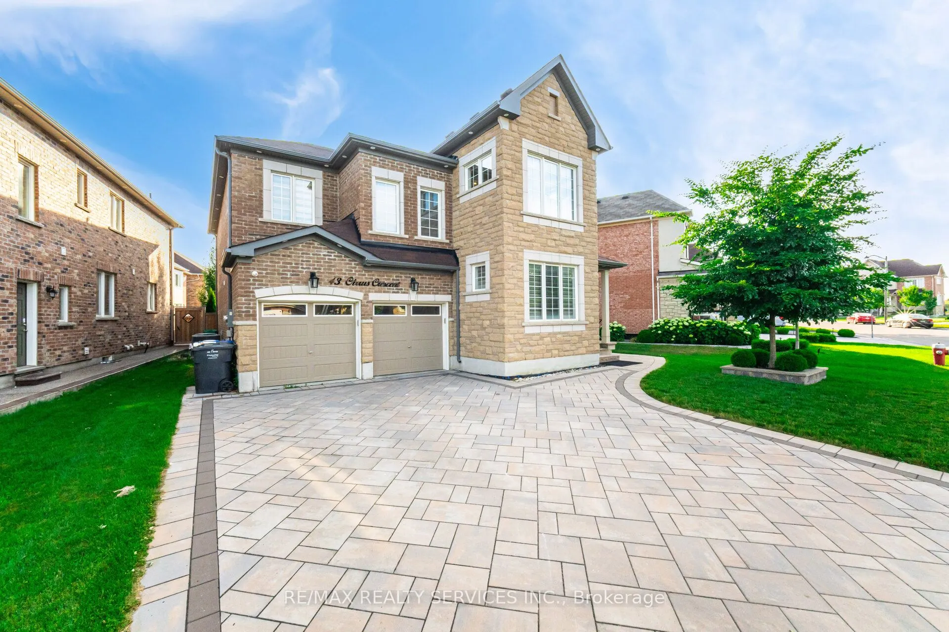 43 Cirrus Crescent