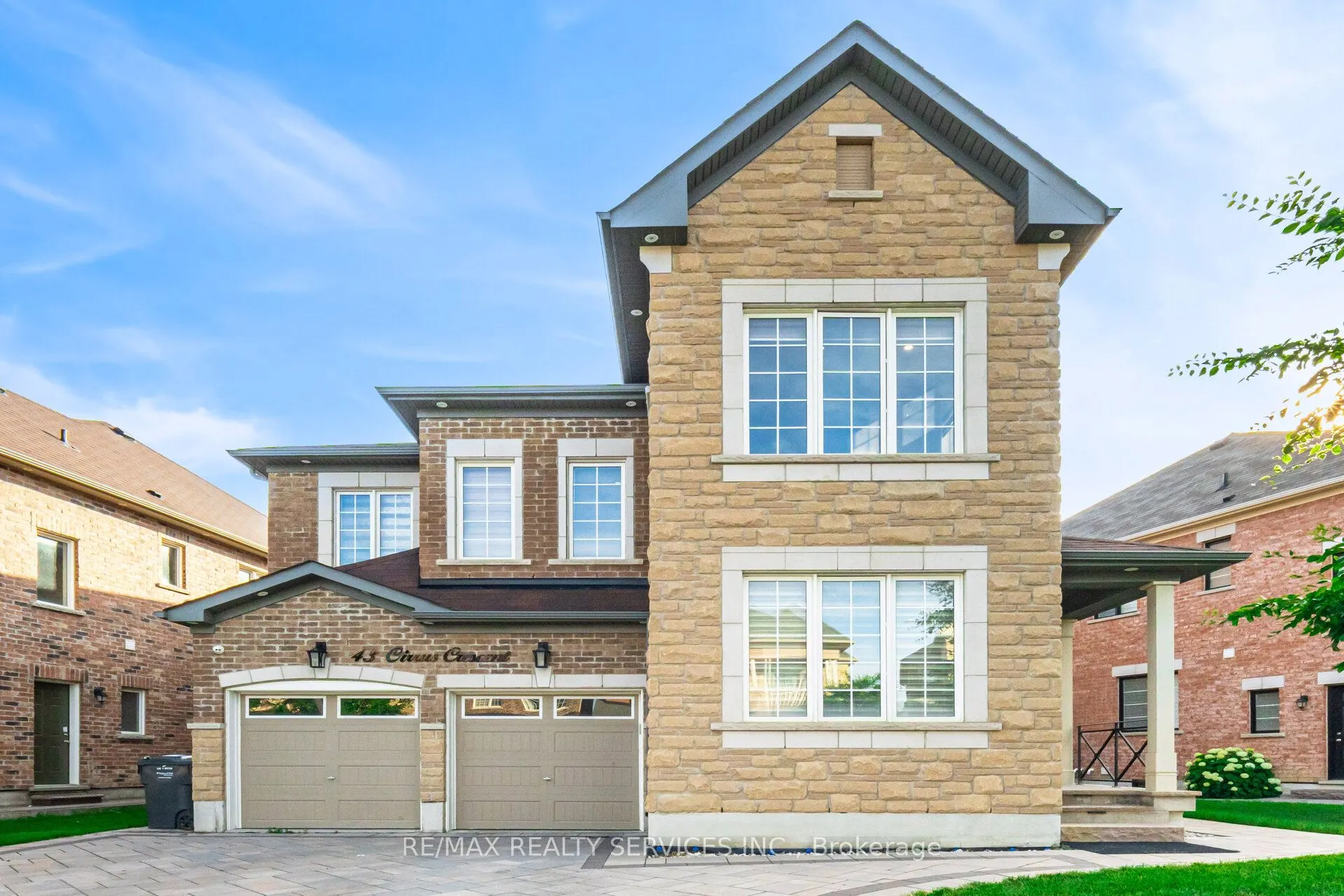 43 Cirrus Crescent