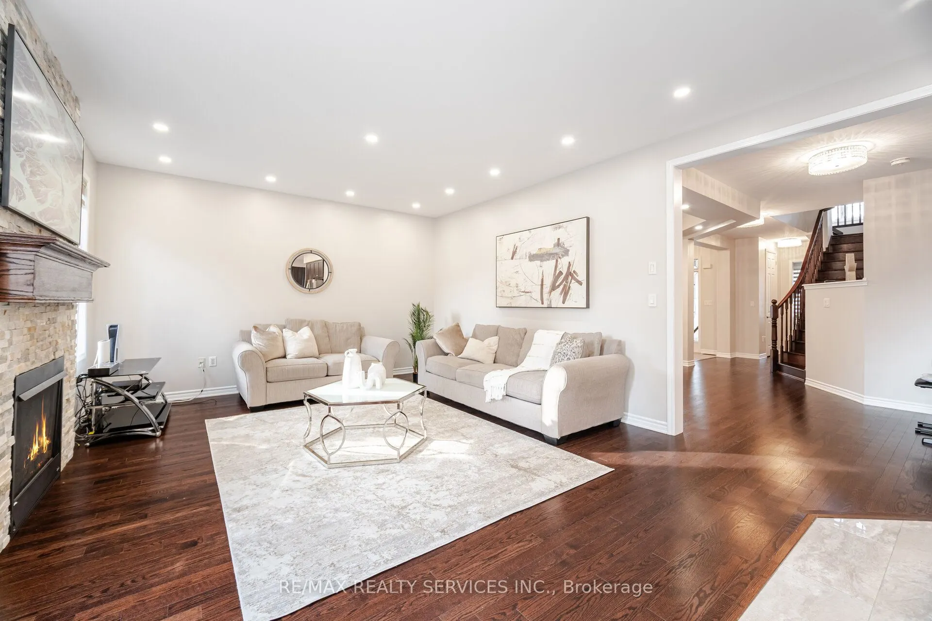 43 Cirrus Crescent