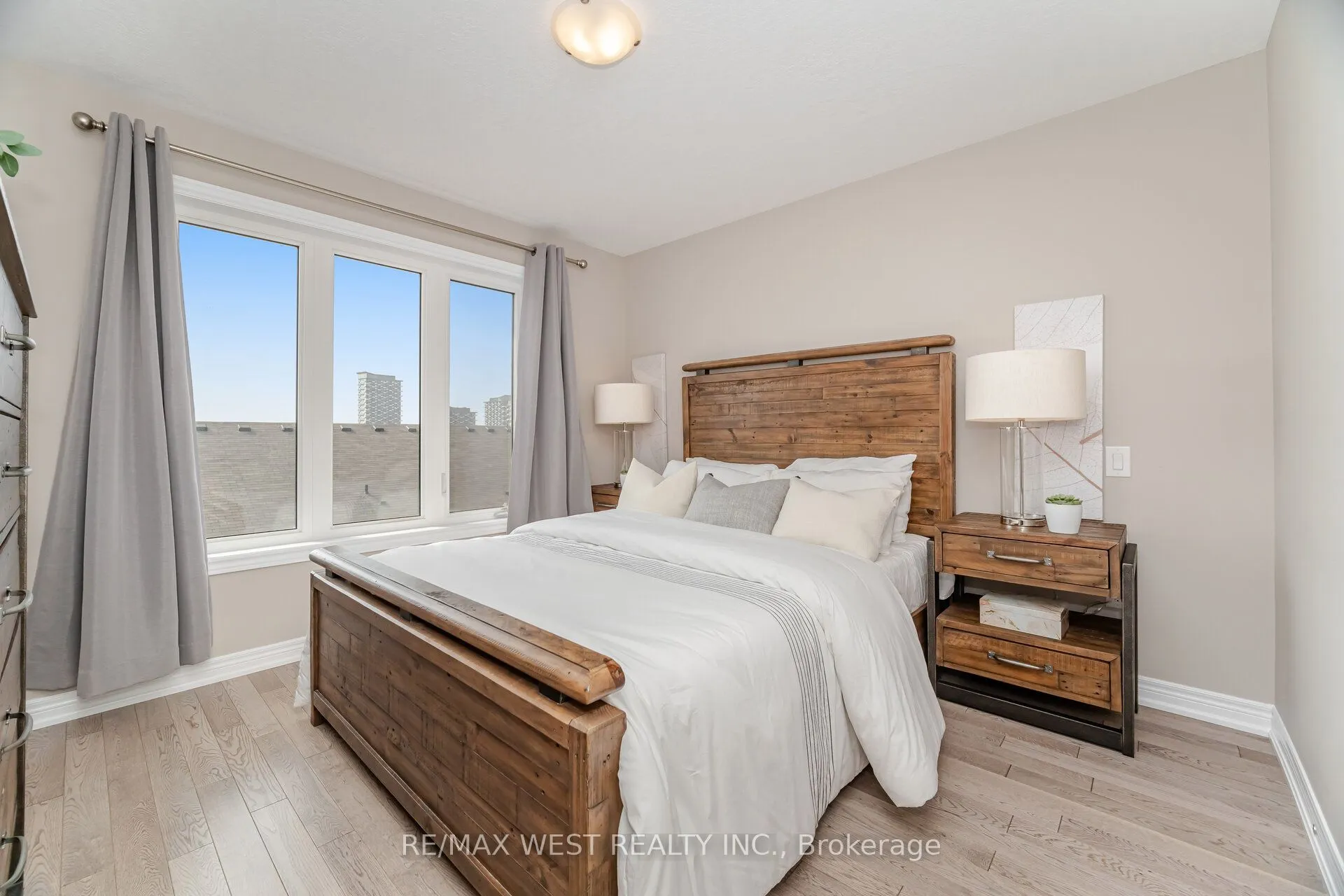 386 Belcourt Common