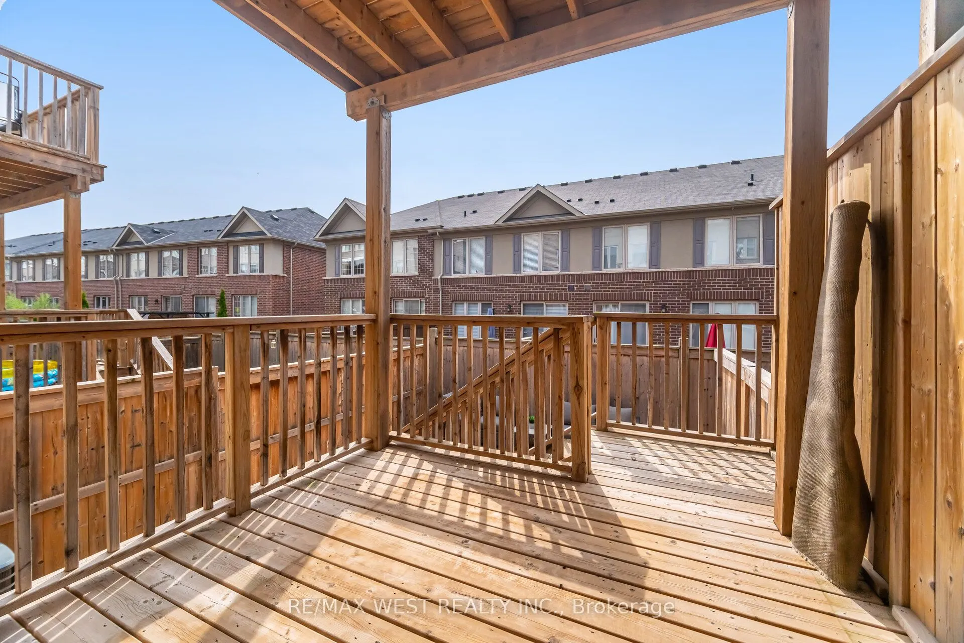 386 Belcourt Common