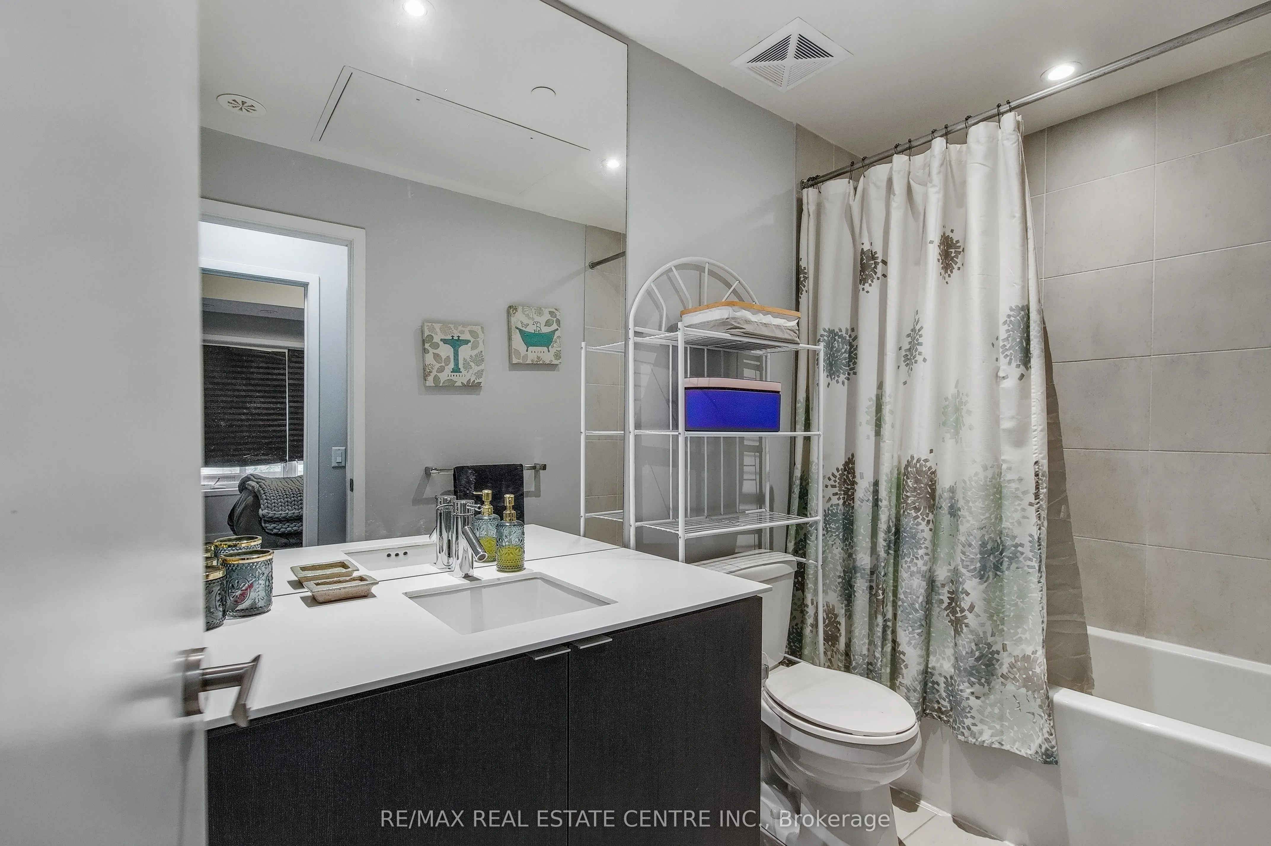 5035 Harvard Road, #209