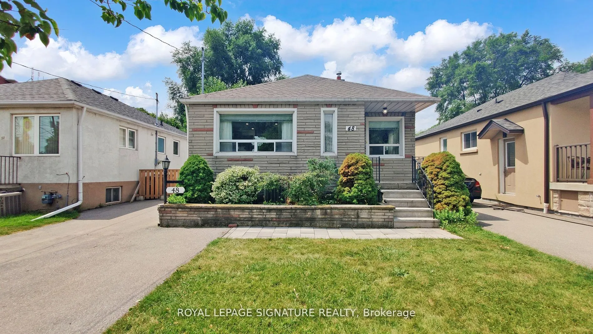 48 Acorn Avenue W