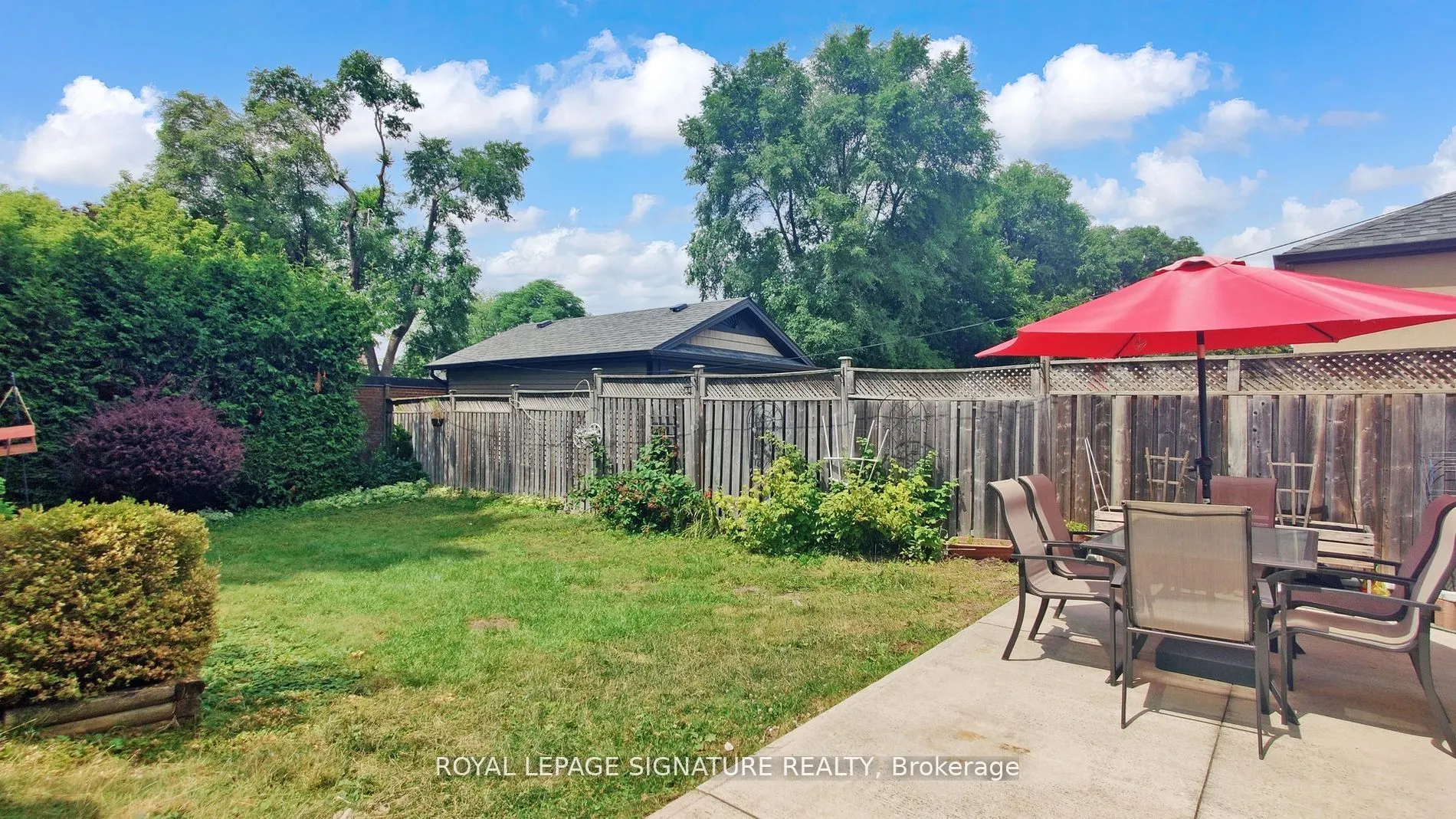 48 Acorn Avenue W