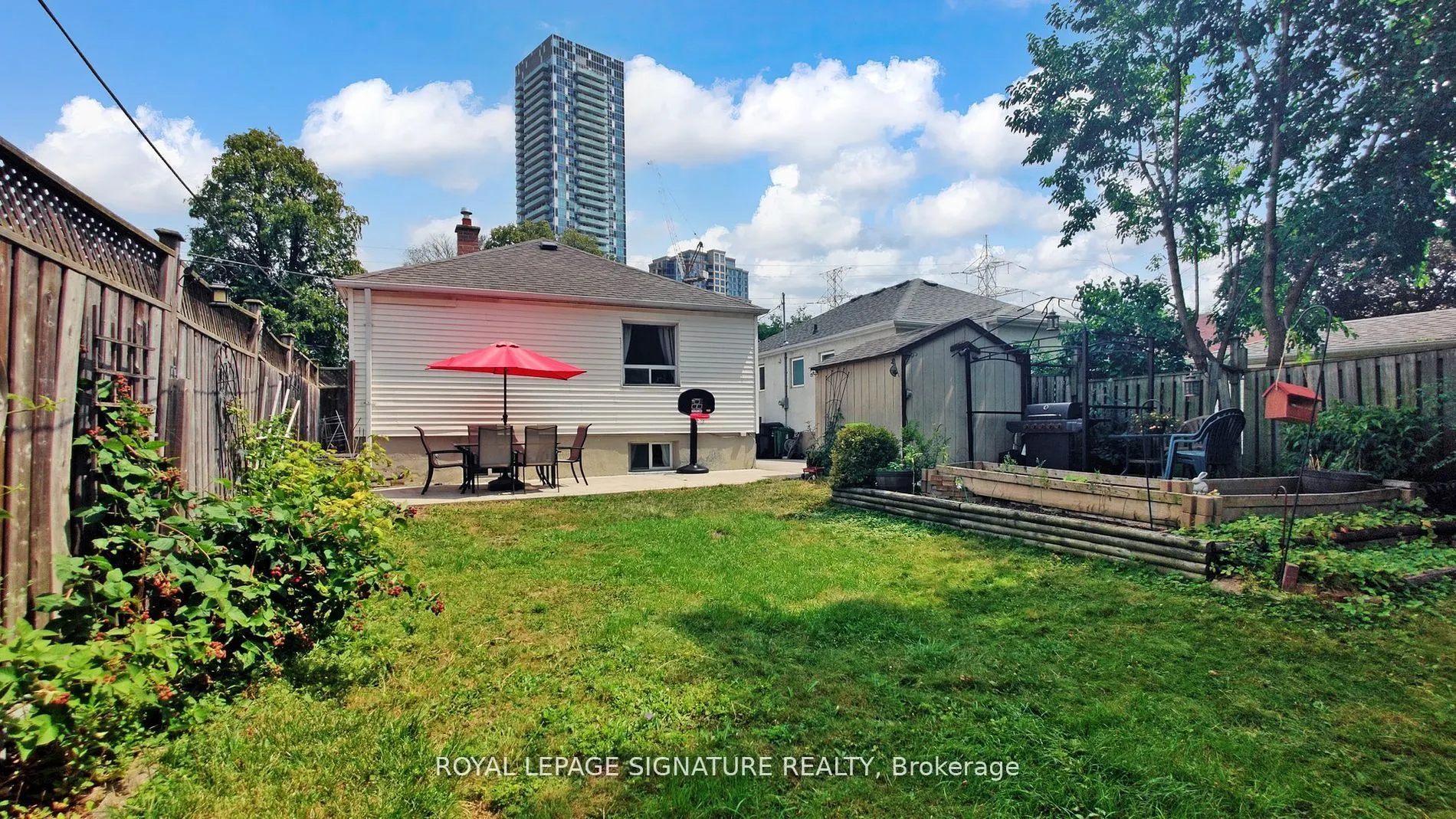 48 Acorn Avenue W