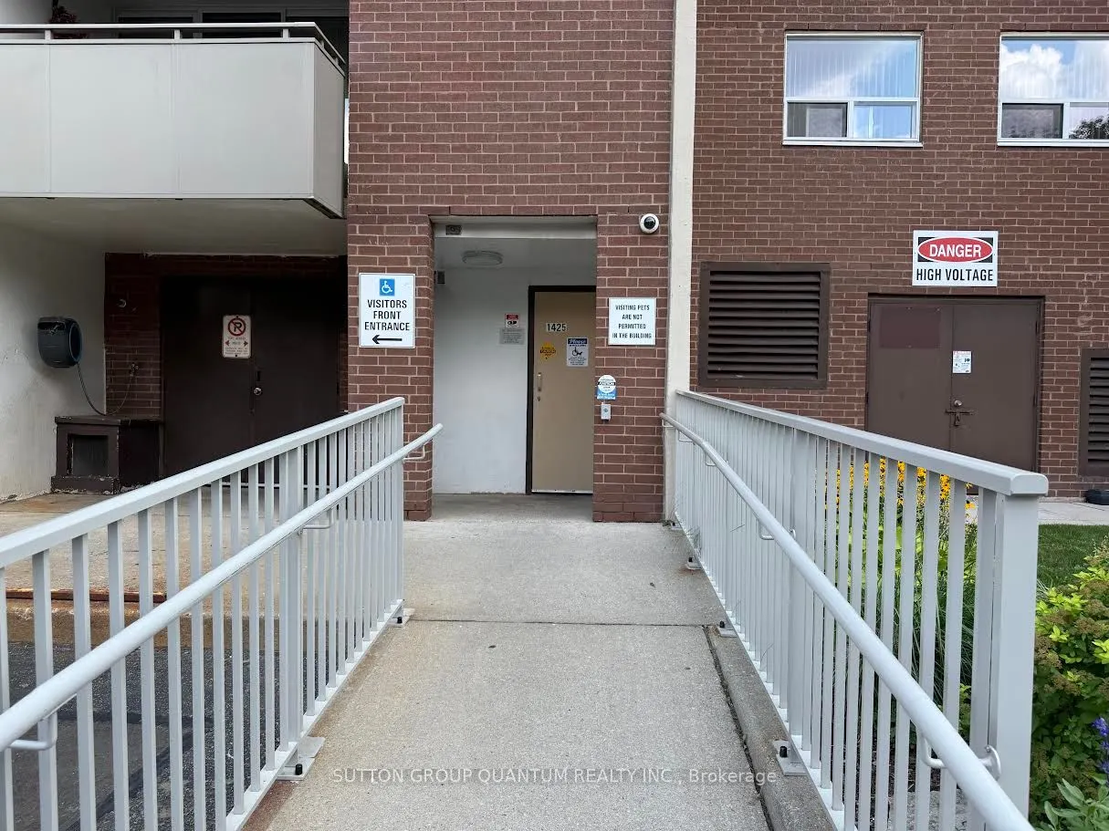 1425 Ghent Avenue, #706