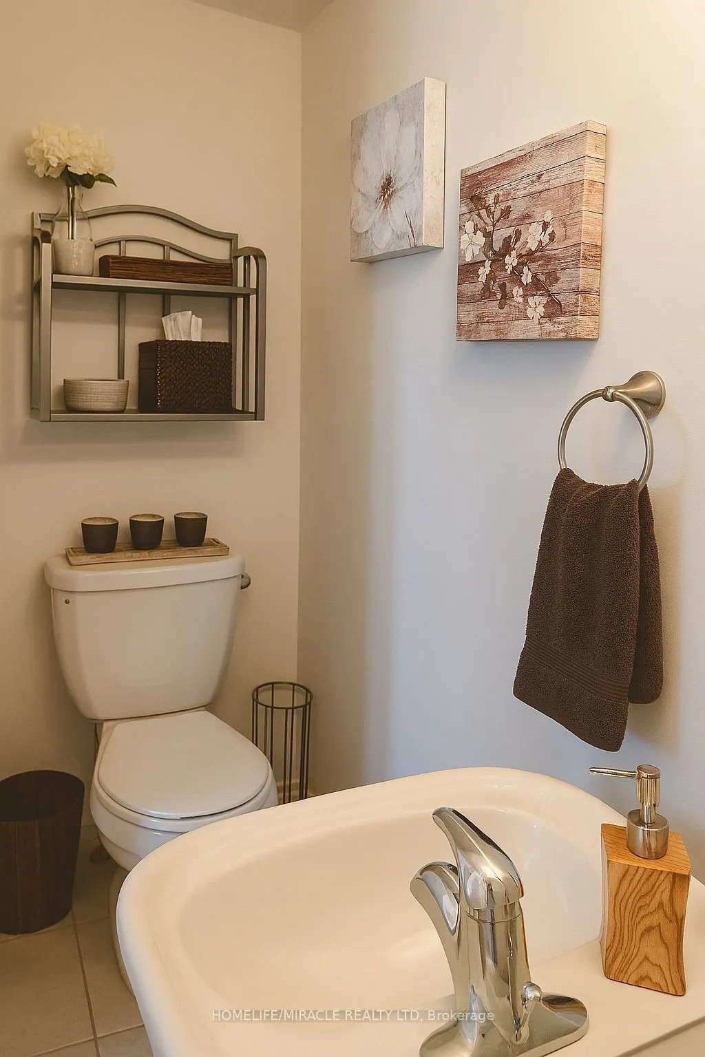 2508 POST Road, #18