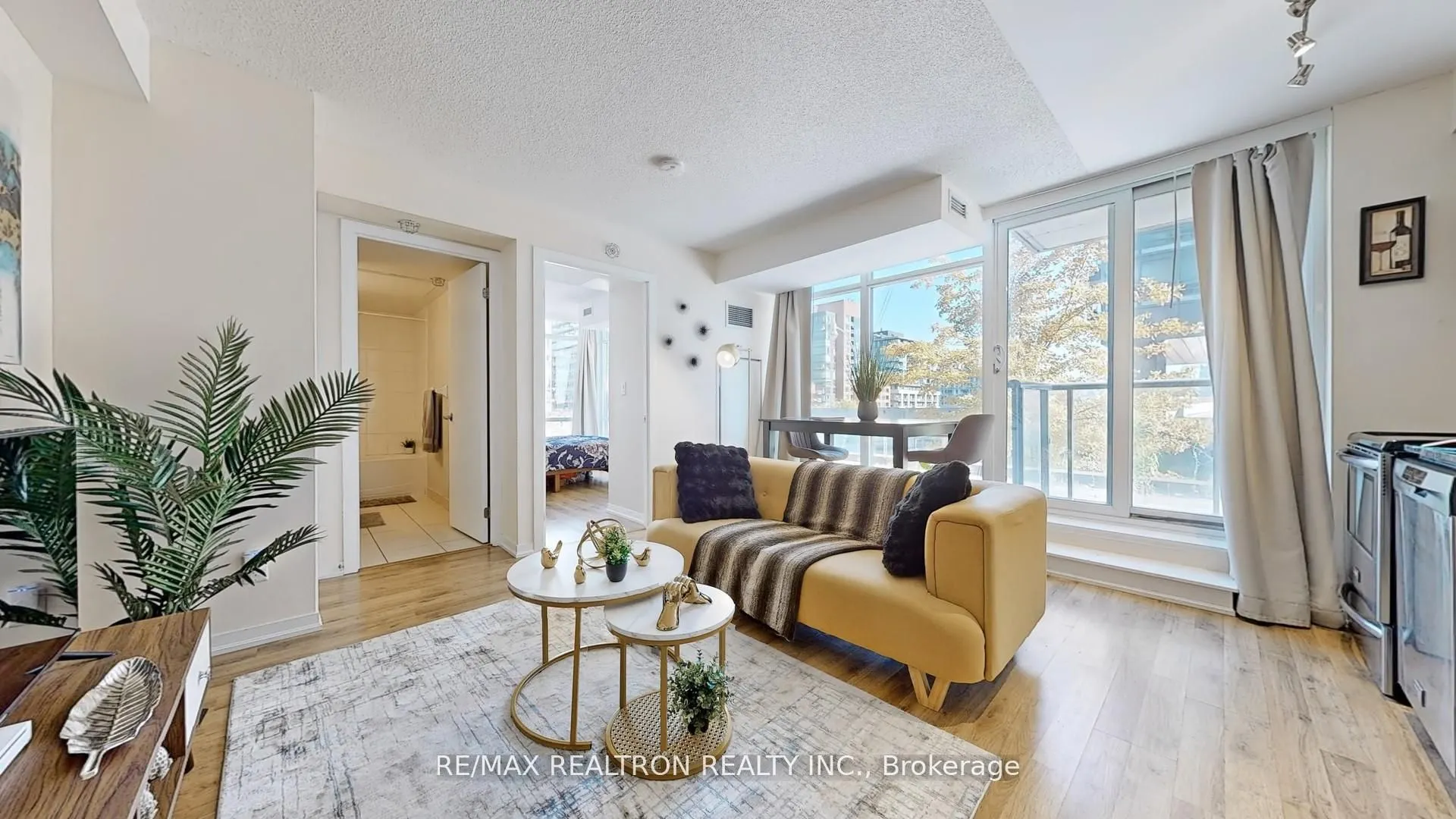 20 Joe Shuster Way, ##202
