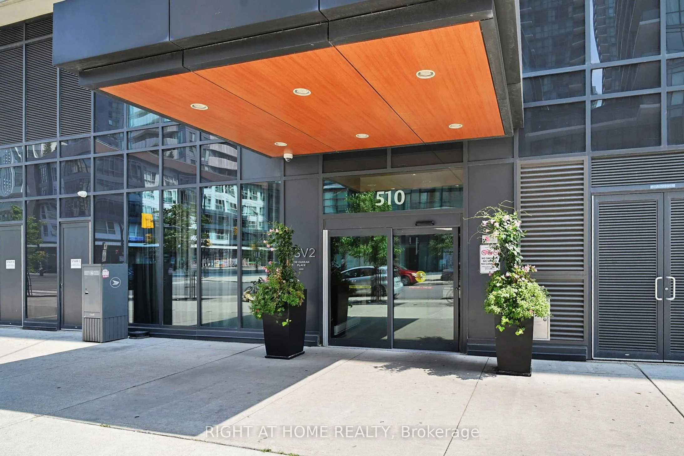 510 Curran Place, #2303