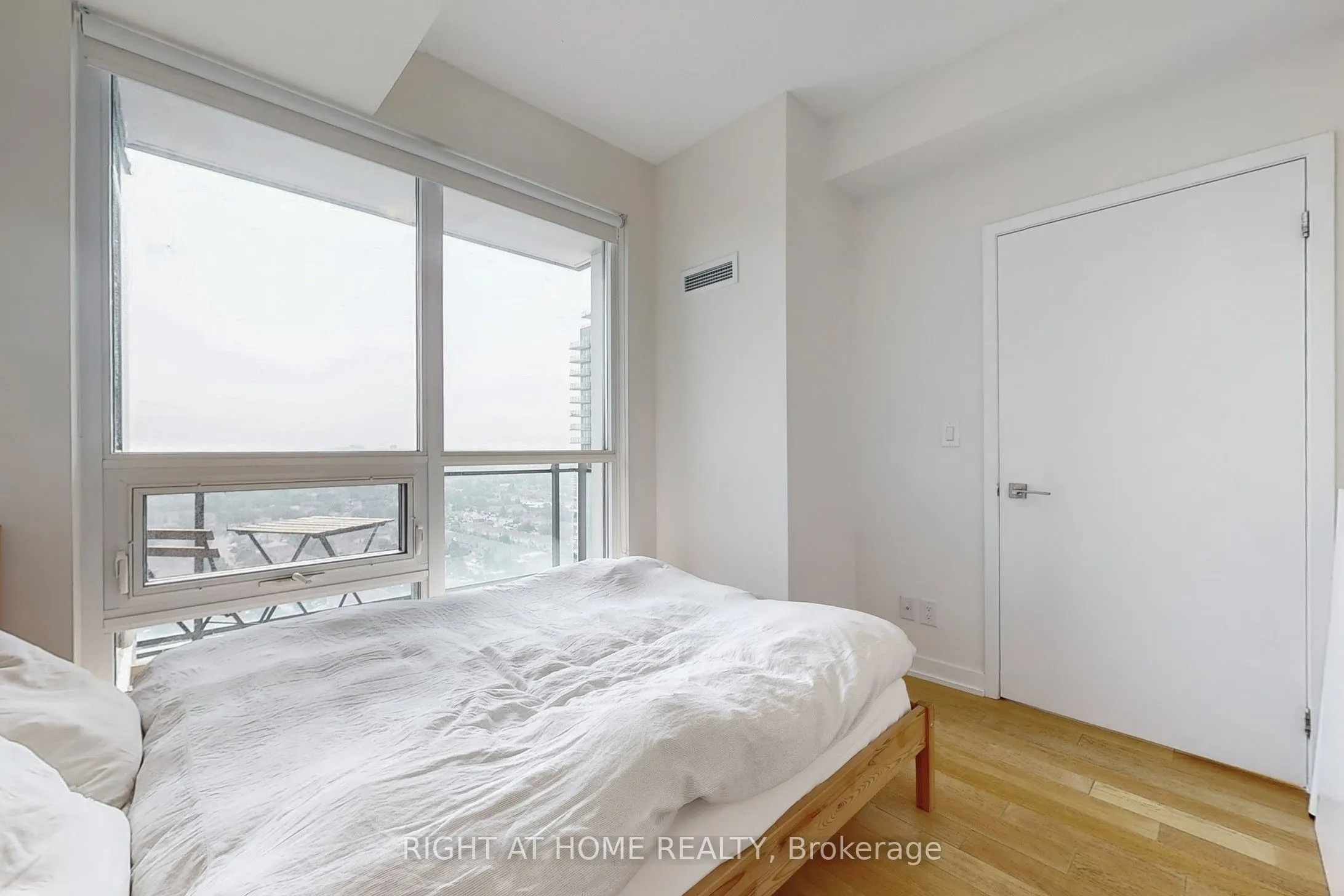 510 Curran Place, #2303