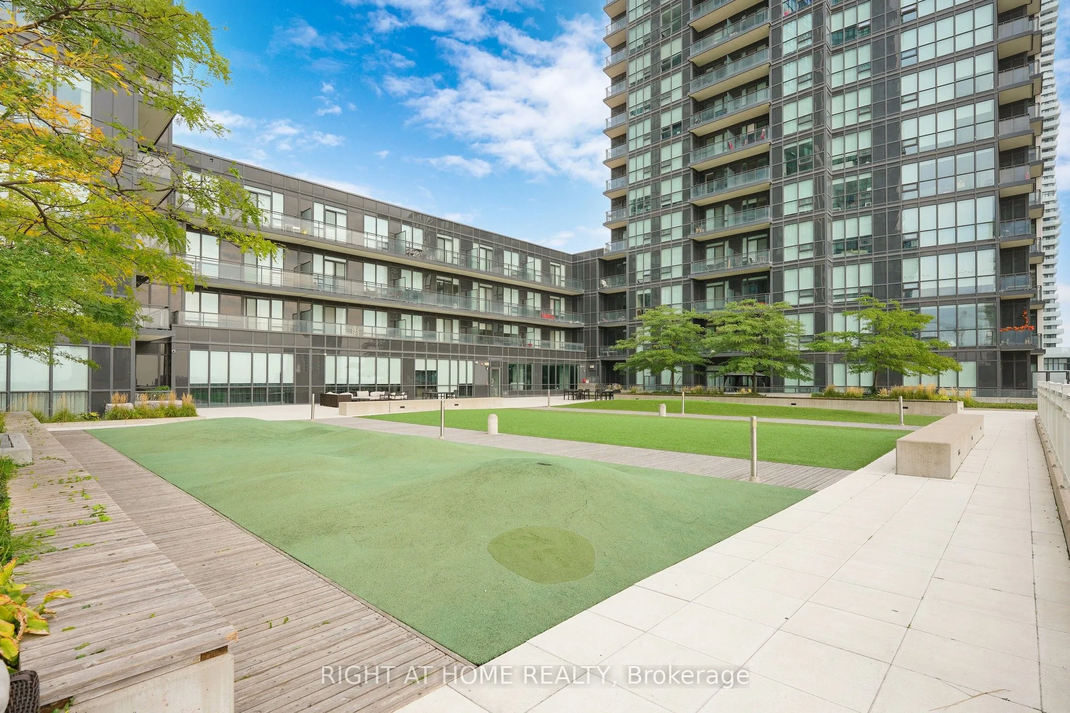 510 Curran Place, #2303