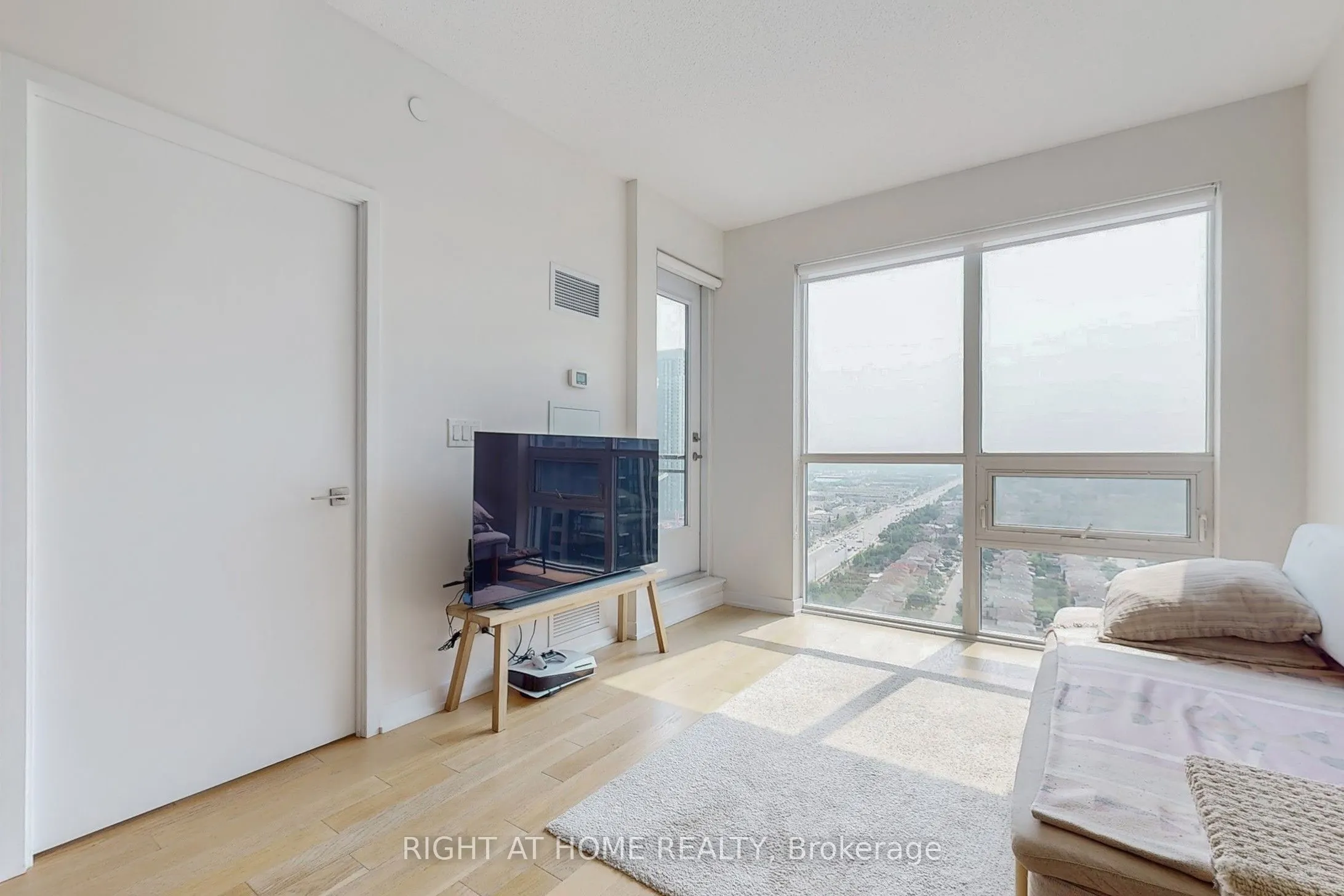 510 Curran Place, #2303