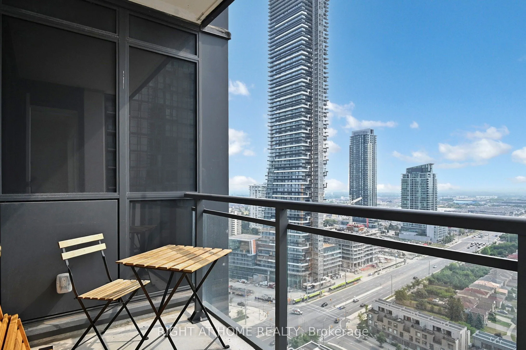 510 Curran Place, #2303