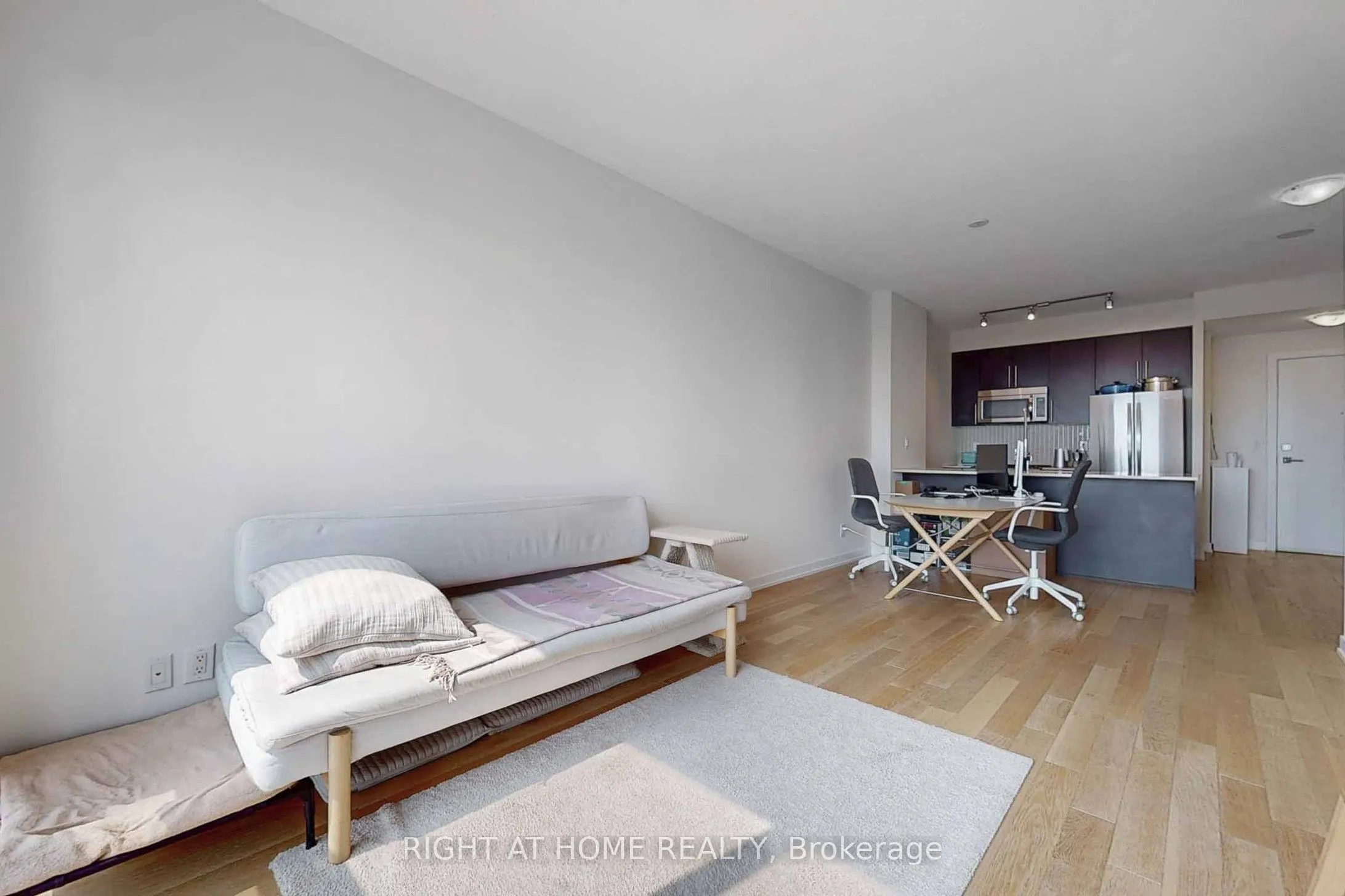 510 Curran Place, #2303