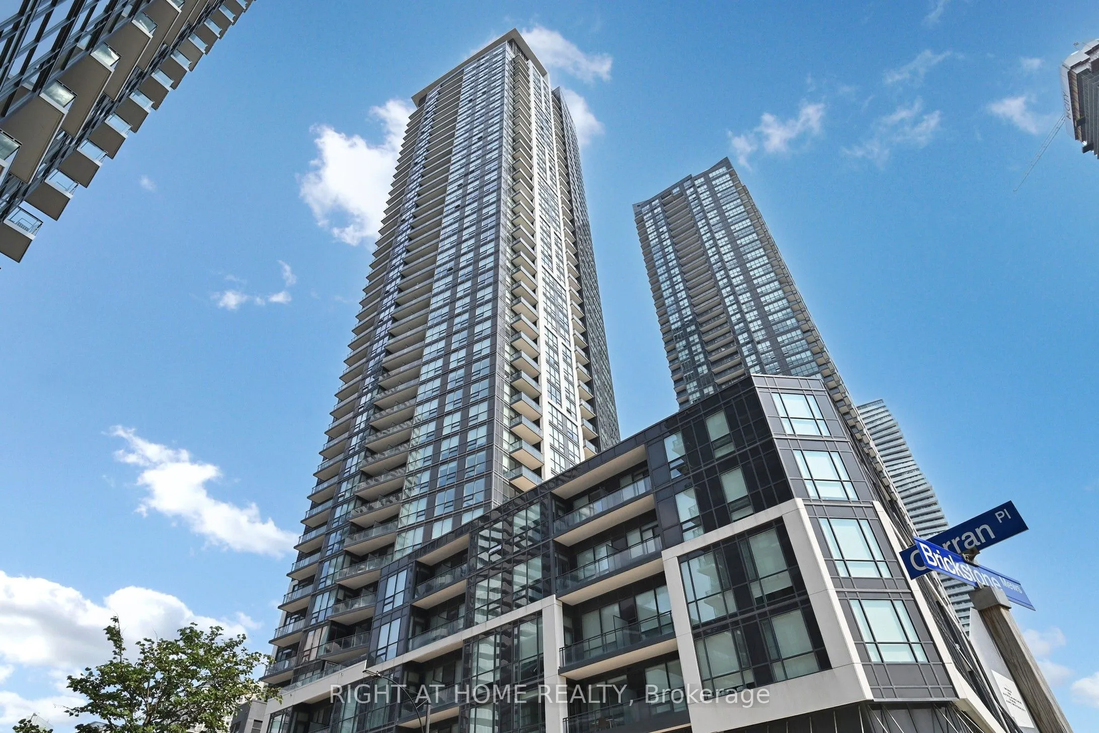 510 Curran Place, #2303