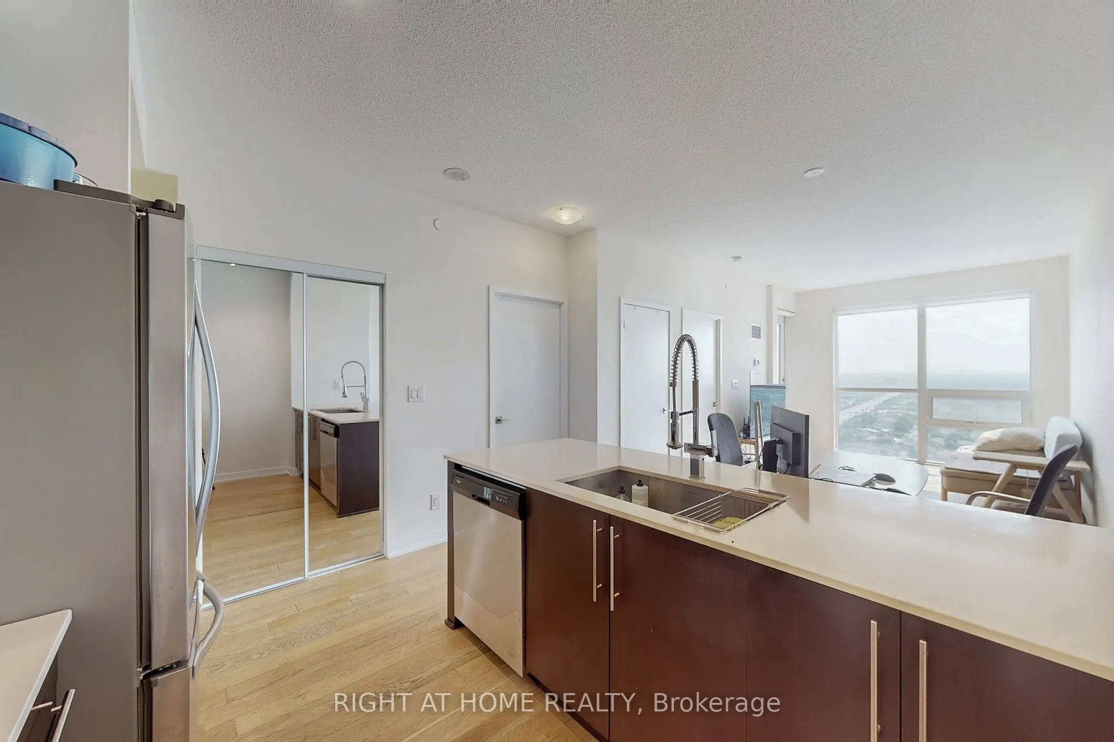 510 Curran Place, #2303
