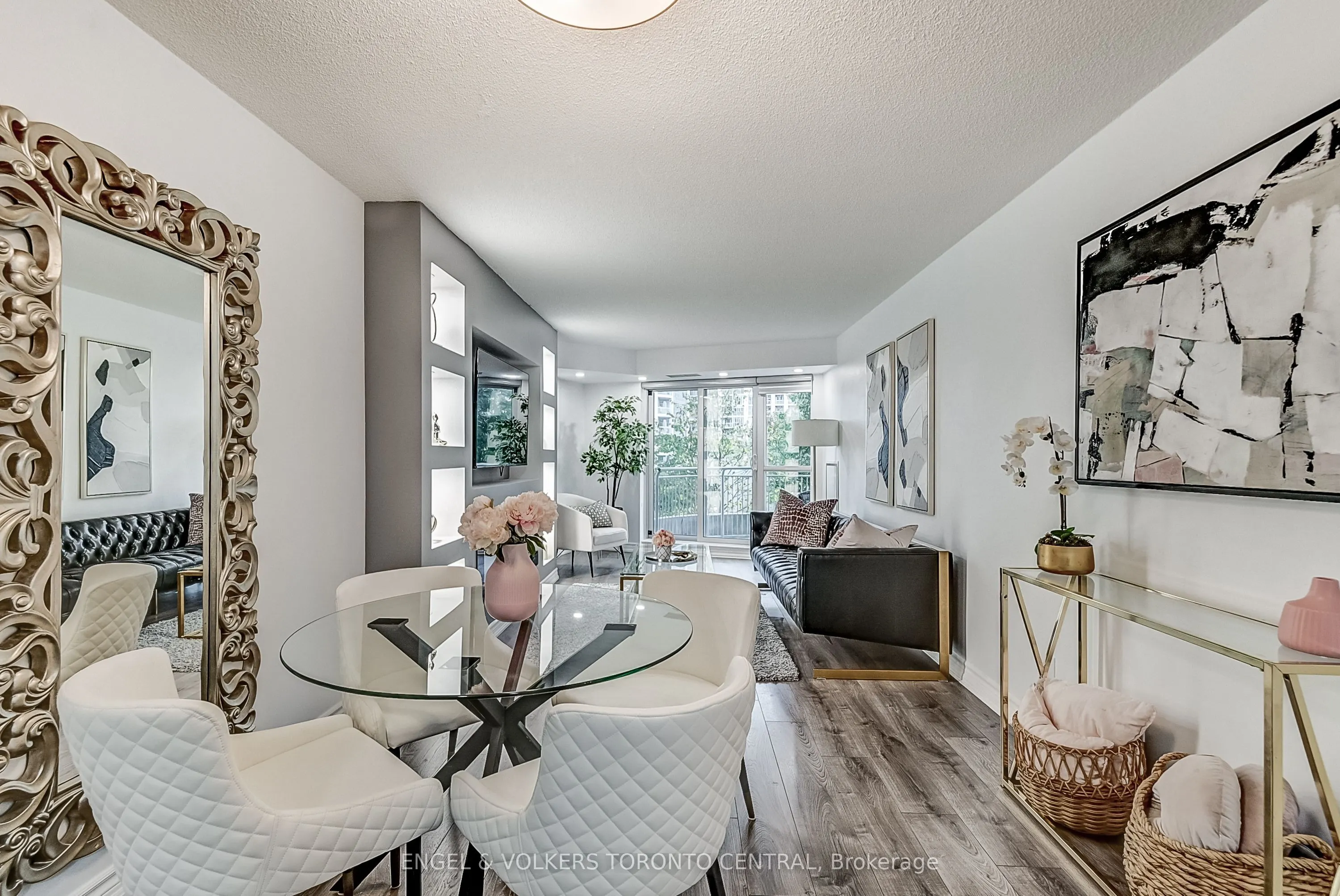 2111 Lake Shore Boulevard W, #319