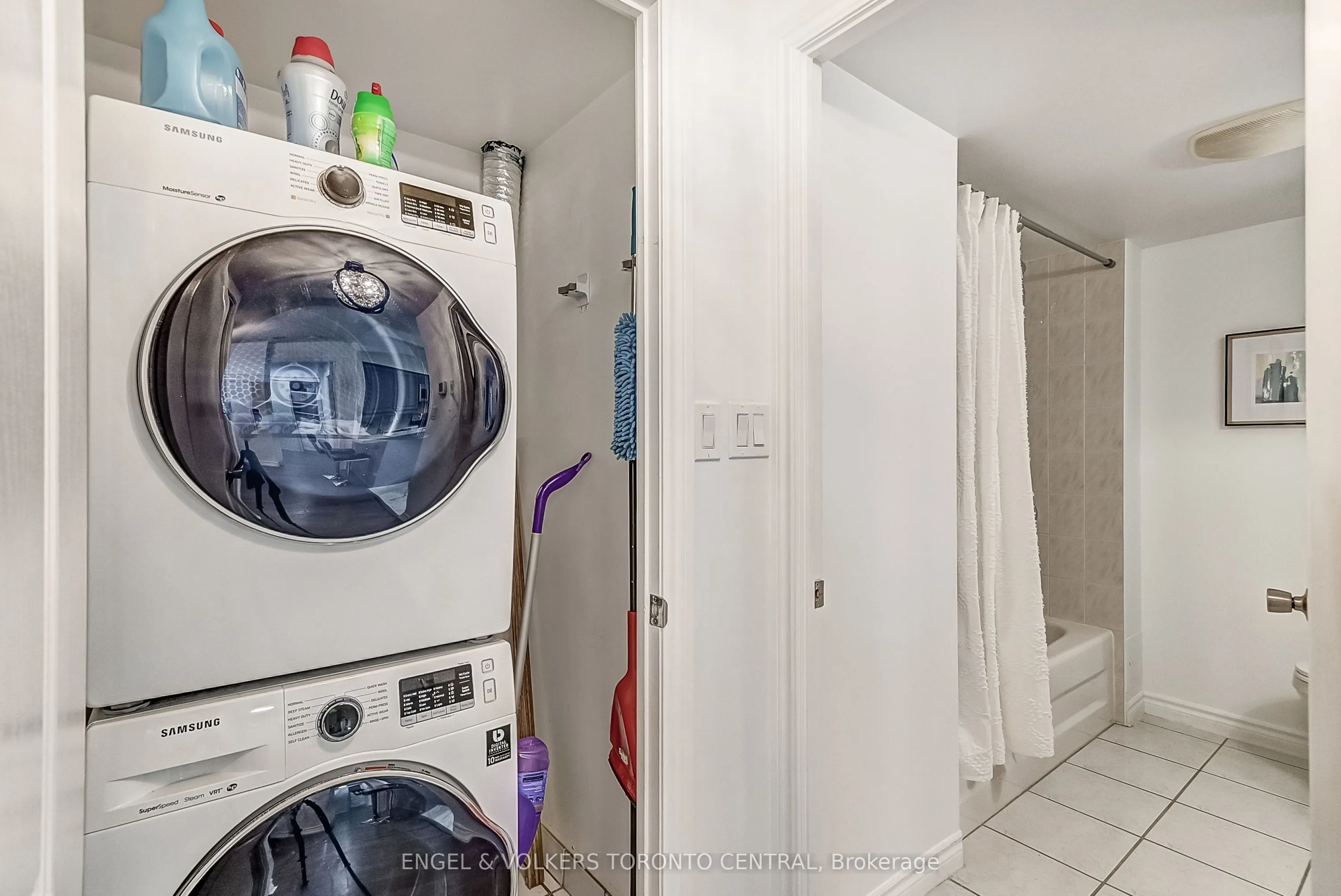 2111 Lake Shore Boulevard W, #319